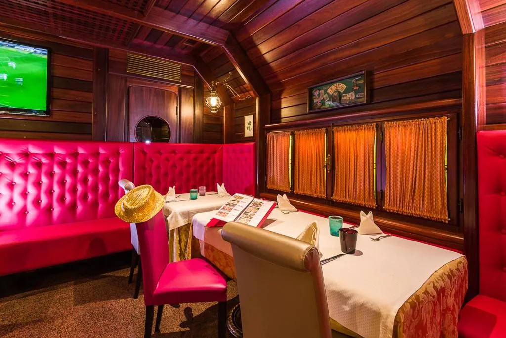 Restaurant/places to eat in Hotel Alle Due Palme