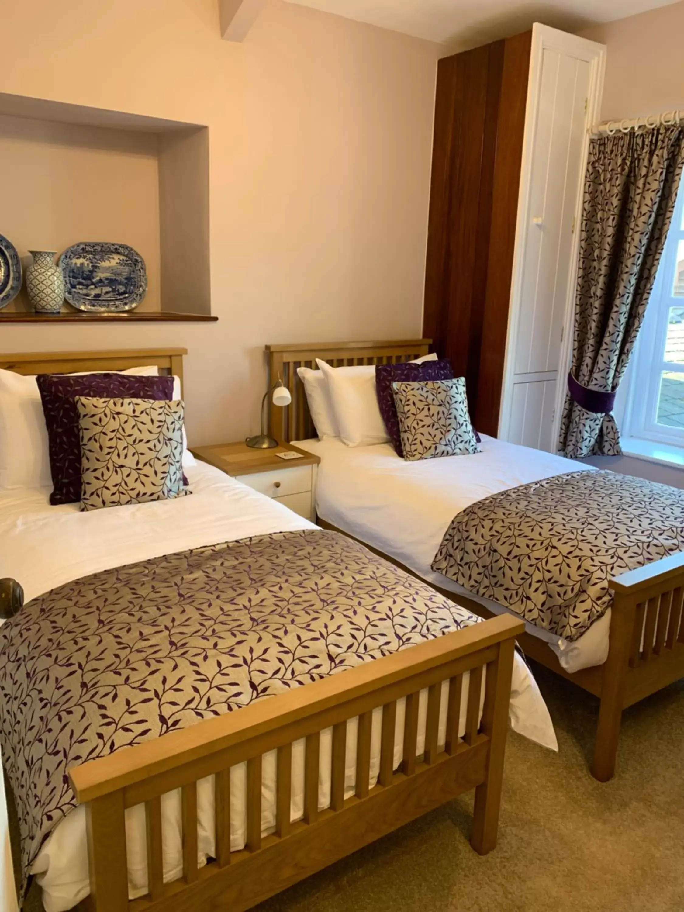 Twin Room in Pontyclerc Farm House Bed and Breakfast Twin Room in Pontyclerc Farm House Bed and Breakfast