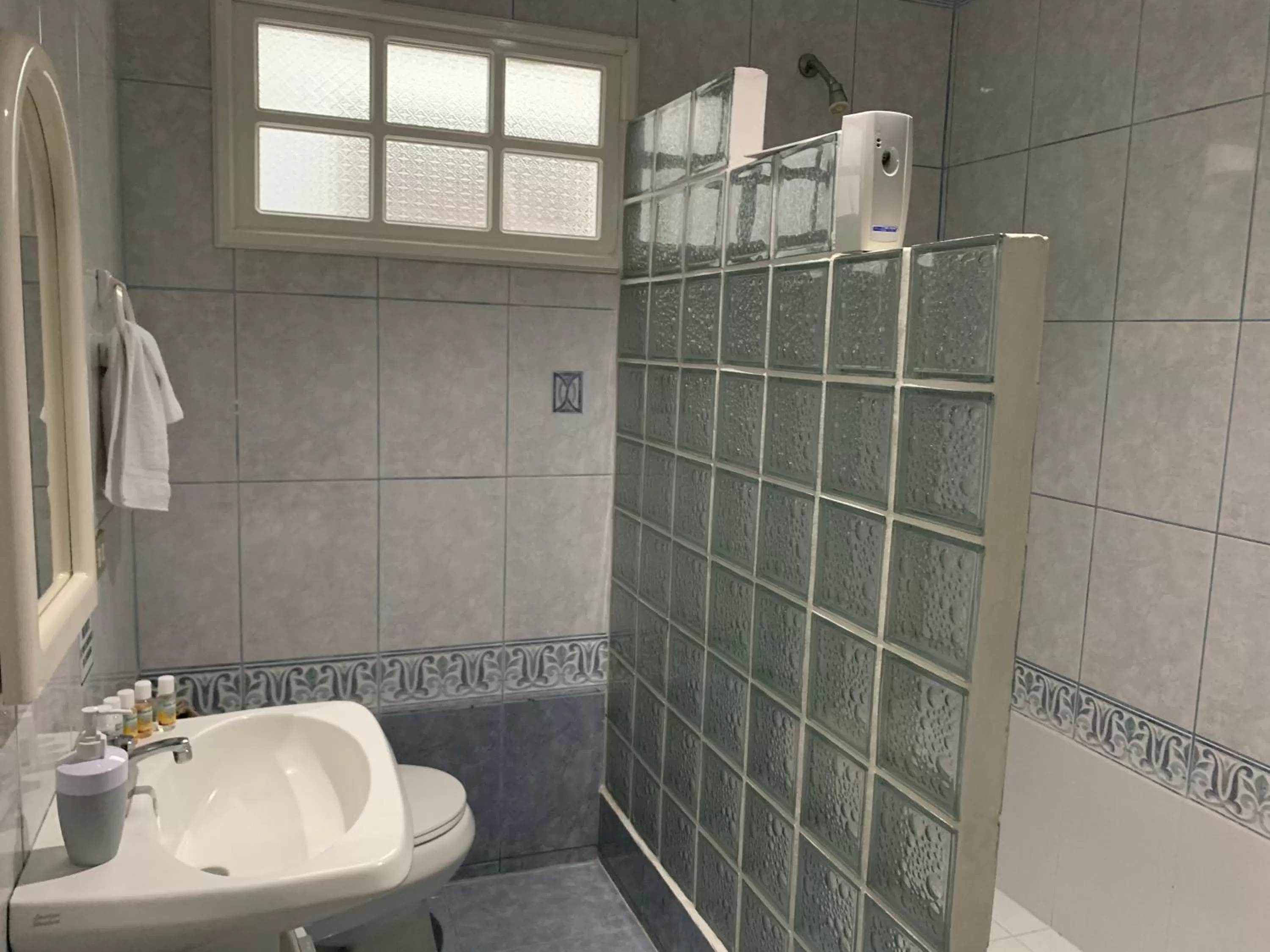 Bathroom in Sunrise by A-1