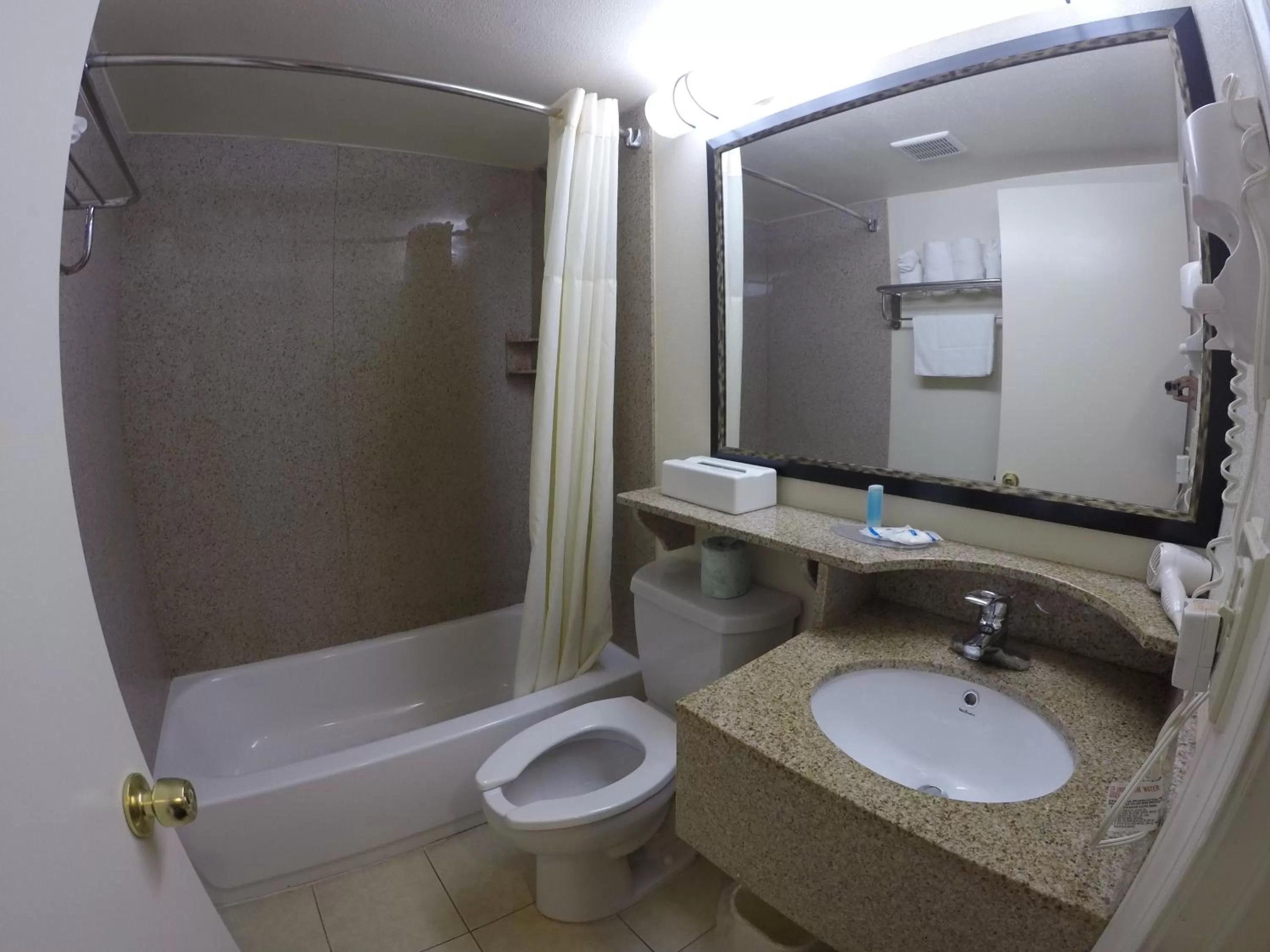 Bathroom in Rodeway Inn Point Pleasant Beach