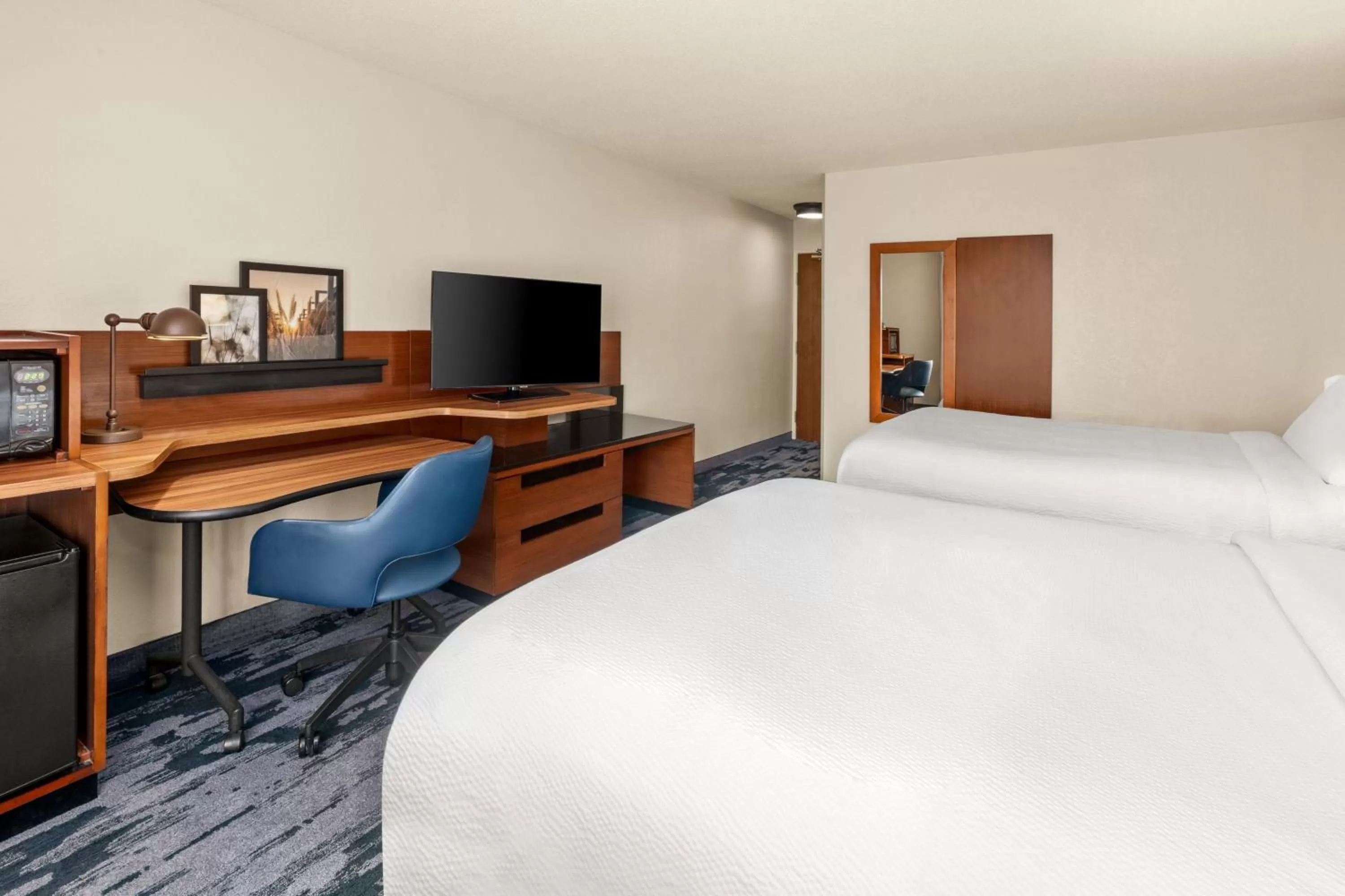 Photo of the whole room, Bed in Fairfield Inn & Suites by Marriott San Antonio Downtown/Market Square
