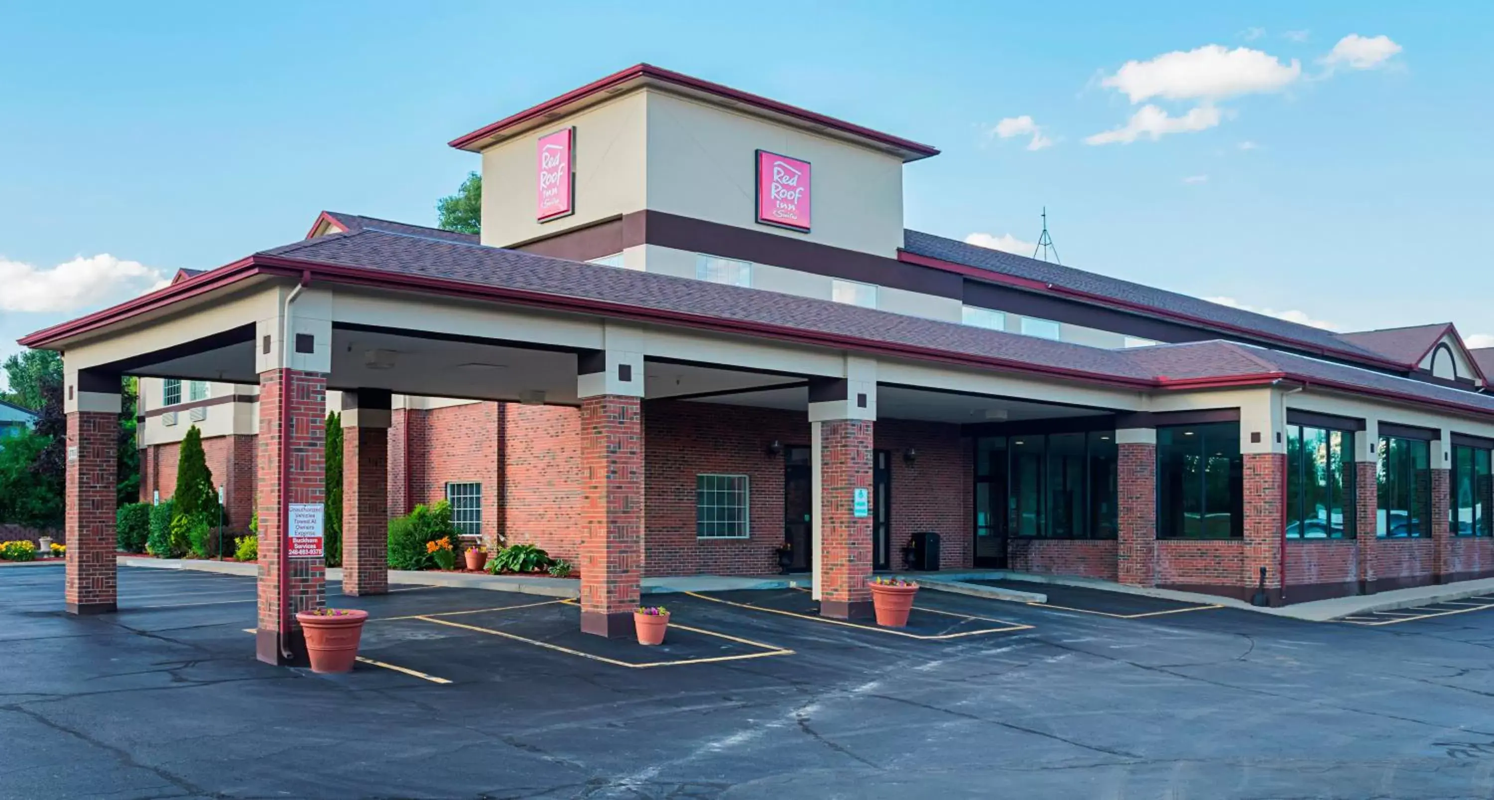 Red Roof Inn & Suites Lake Orion / Auburn Hills Red Roof Inn & Suites Lake Orion / Auburn Hills