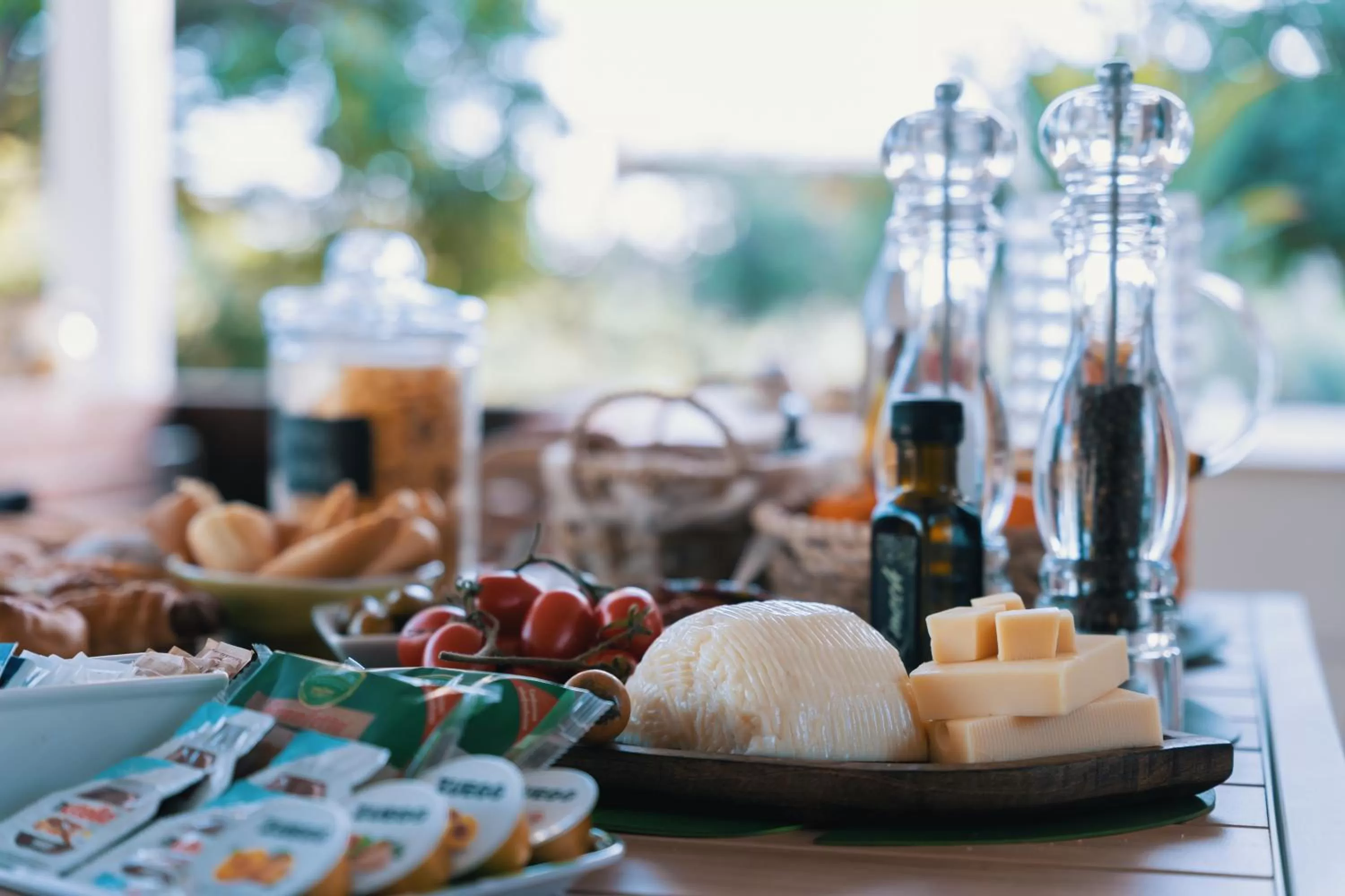 Breakfast in Emesh Boutique Suite