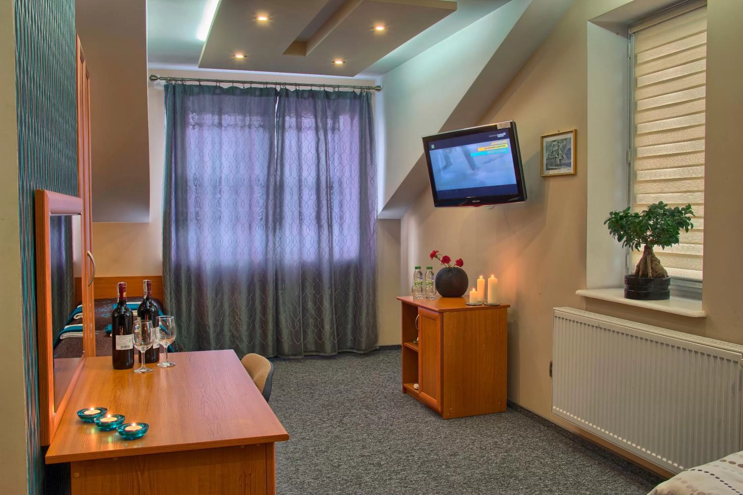 TV/Entertainment Center in Hotel Kasieńka