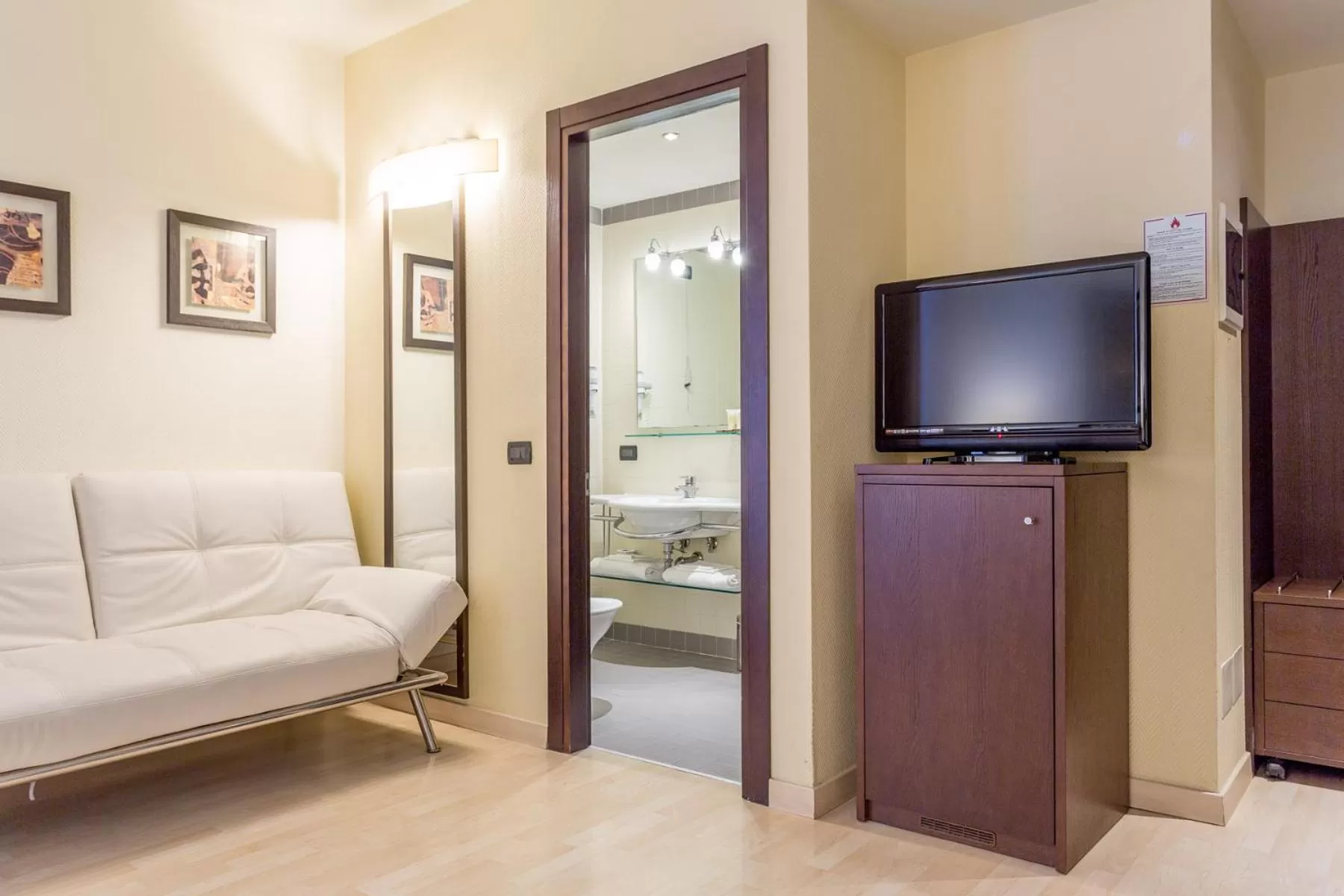 Large Double Room in Stadio Hotel