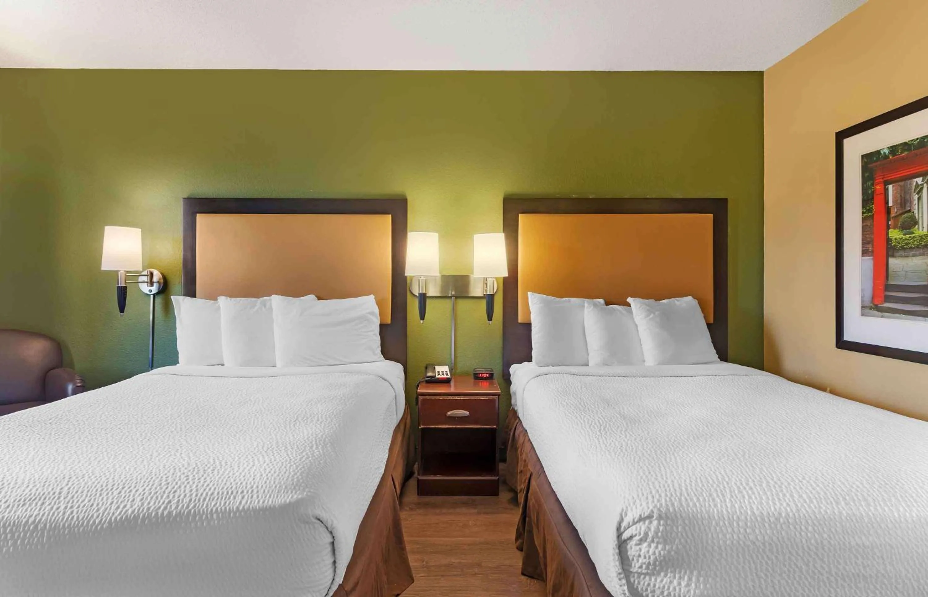 Bedroom, Bed in Extended Stay America Suites - Savannah - Midtown