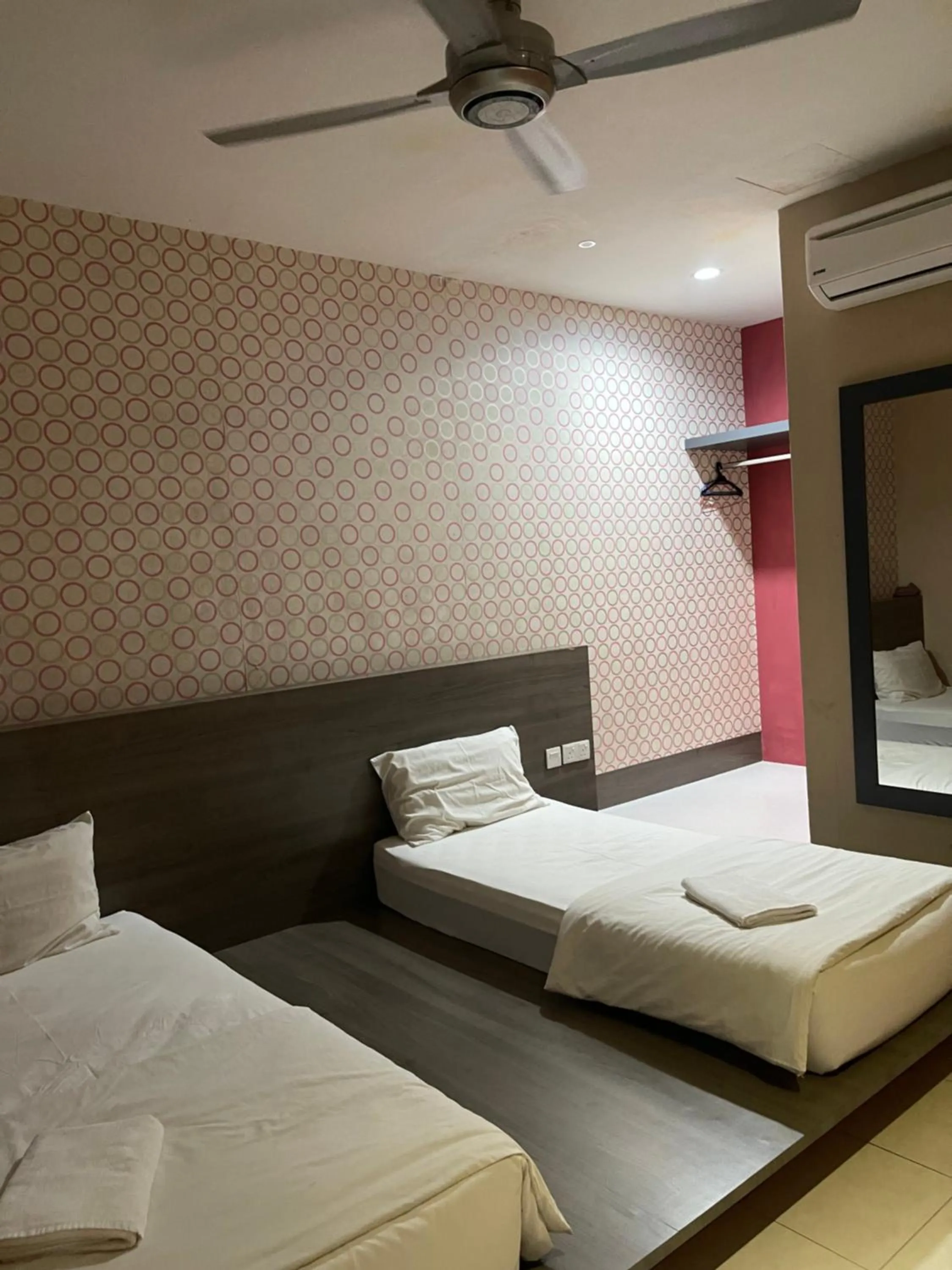 Bed in GOLDEN GUEST HOUSE KUANTAN