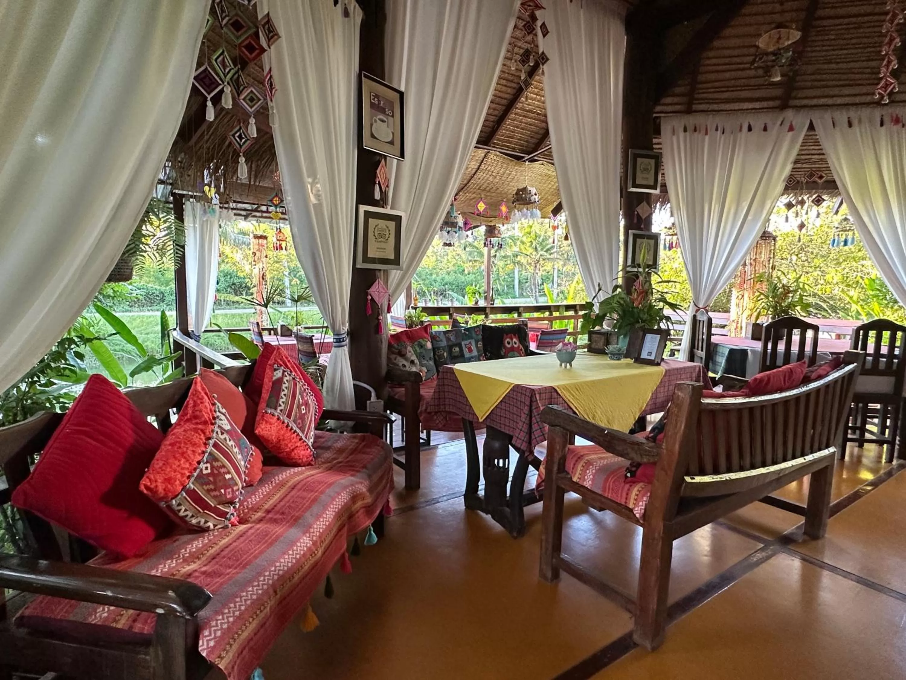 Breakfast in Pura Vida Pai Resort