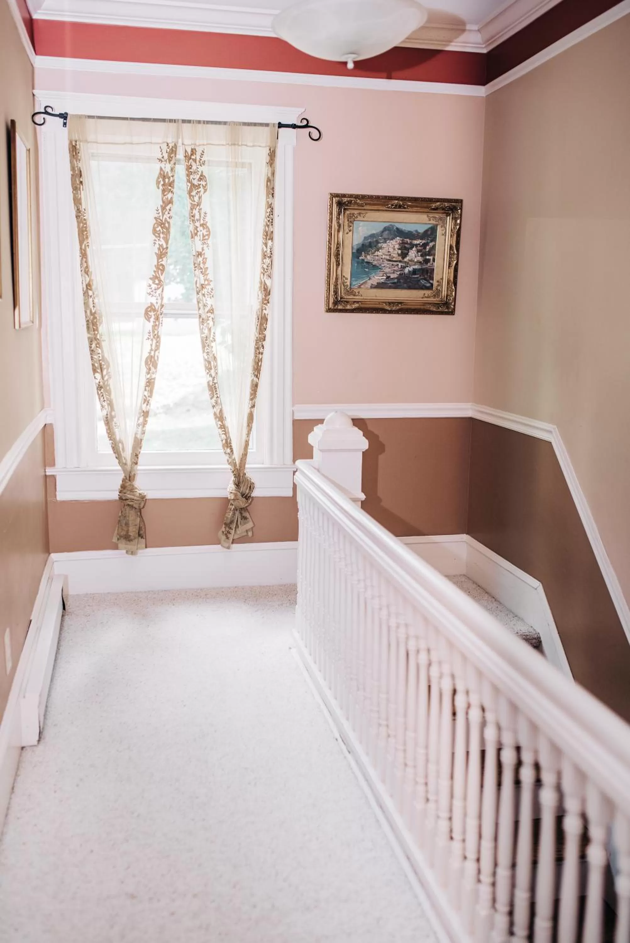 Decorative detail, Bed in Benn Conger Inn