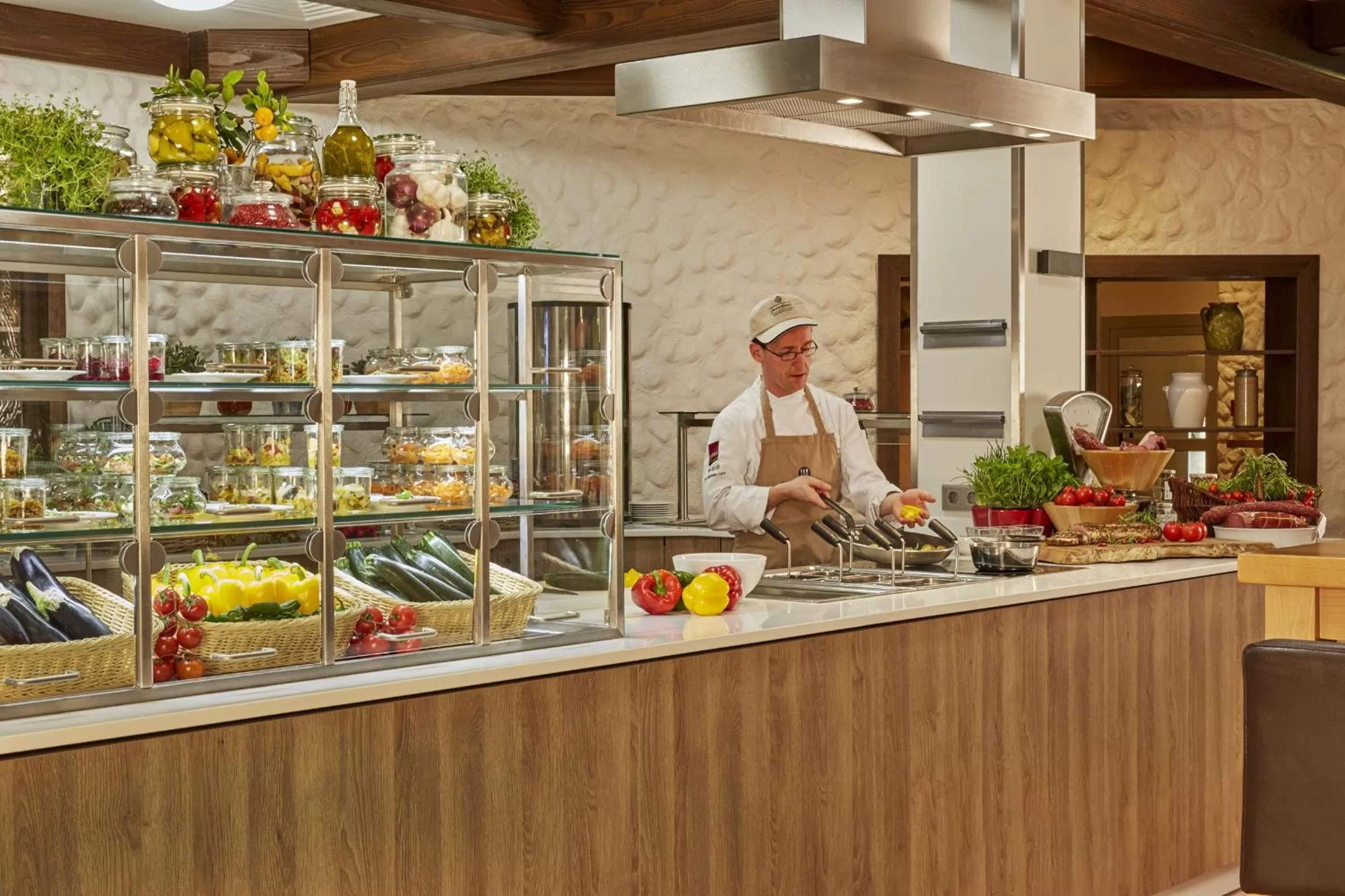 Buffet breakfast in H+ Hotel Willingen