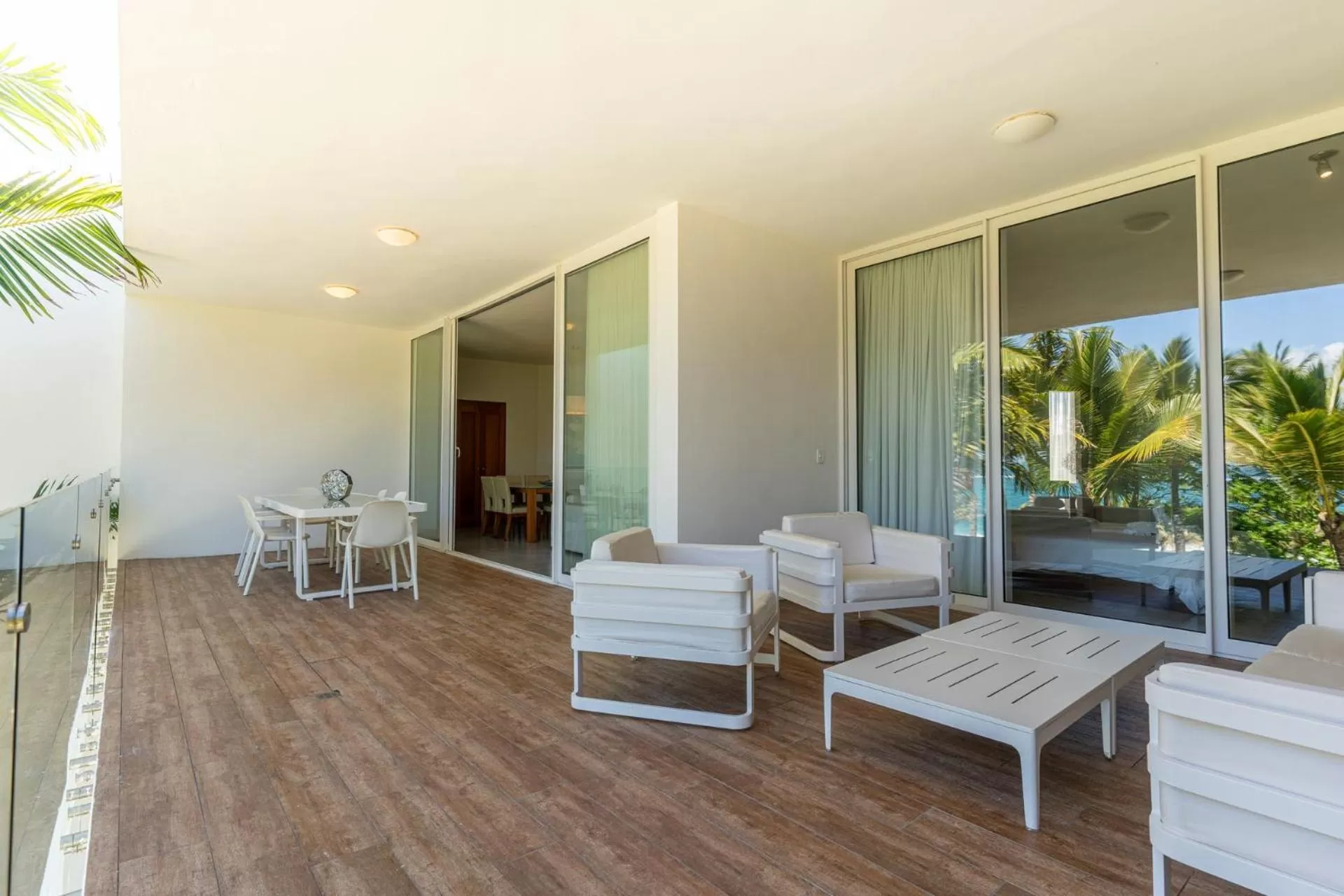 Patio in Ultravioleta Boutique Residences