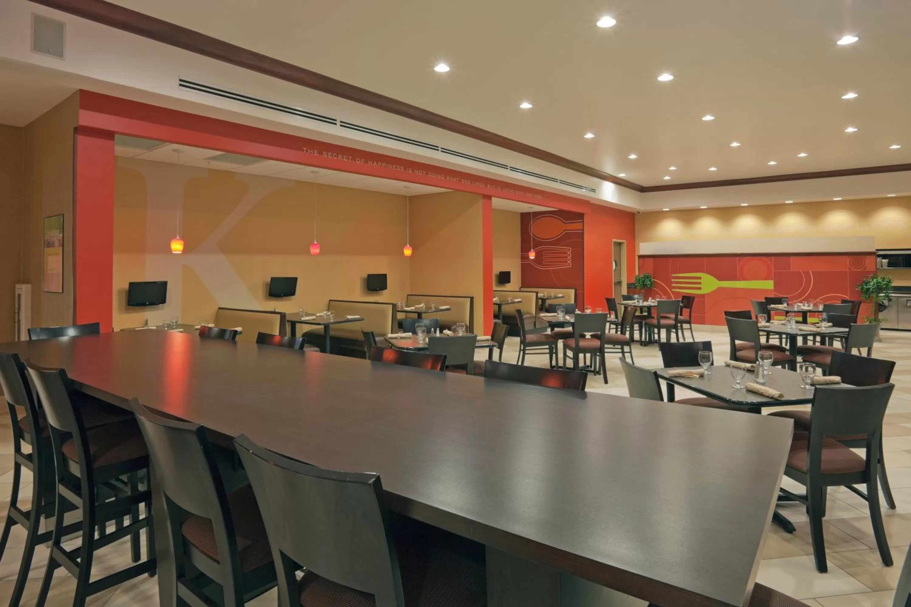 Restaurant/places to eat in Holiday Inn Hotel & Suites Lima by IHG