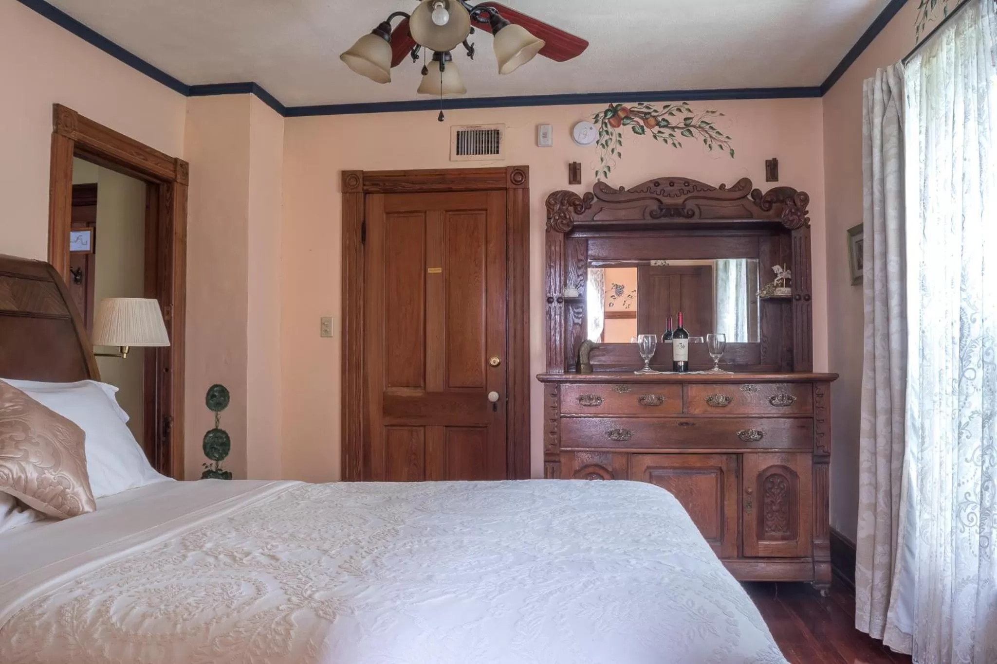 Bed in The Ann Stevens House