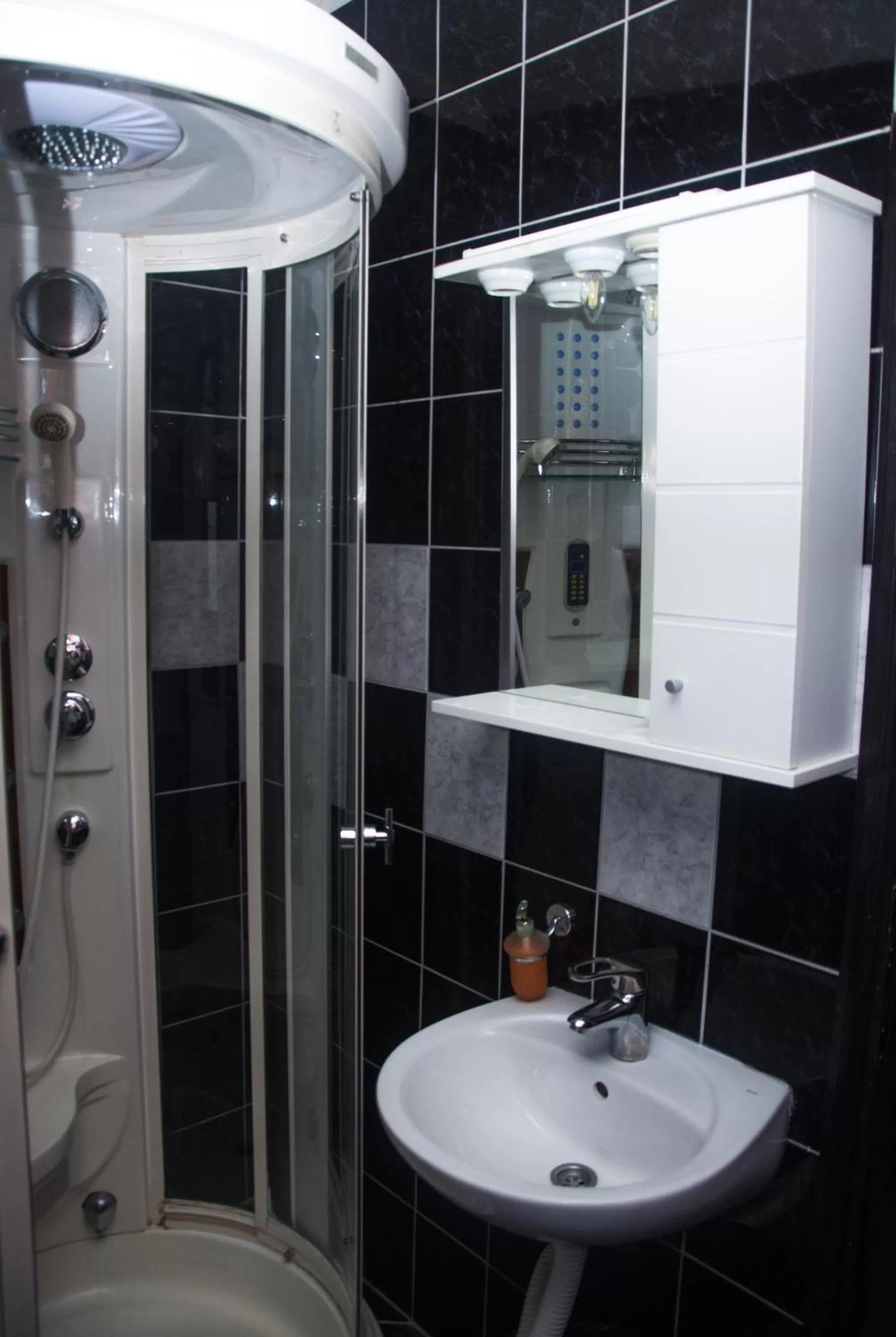 Bathroom in Motel Aura