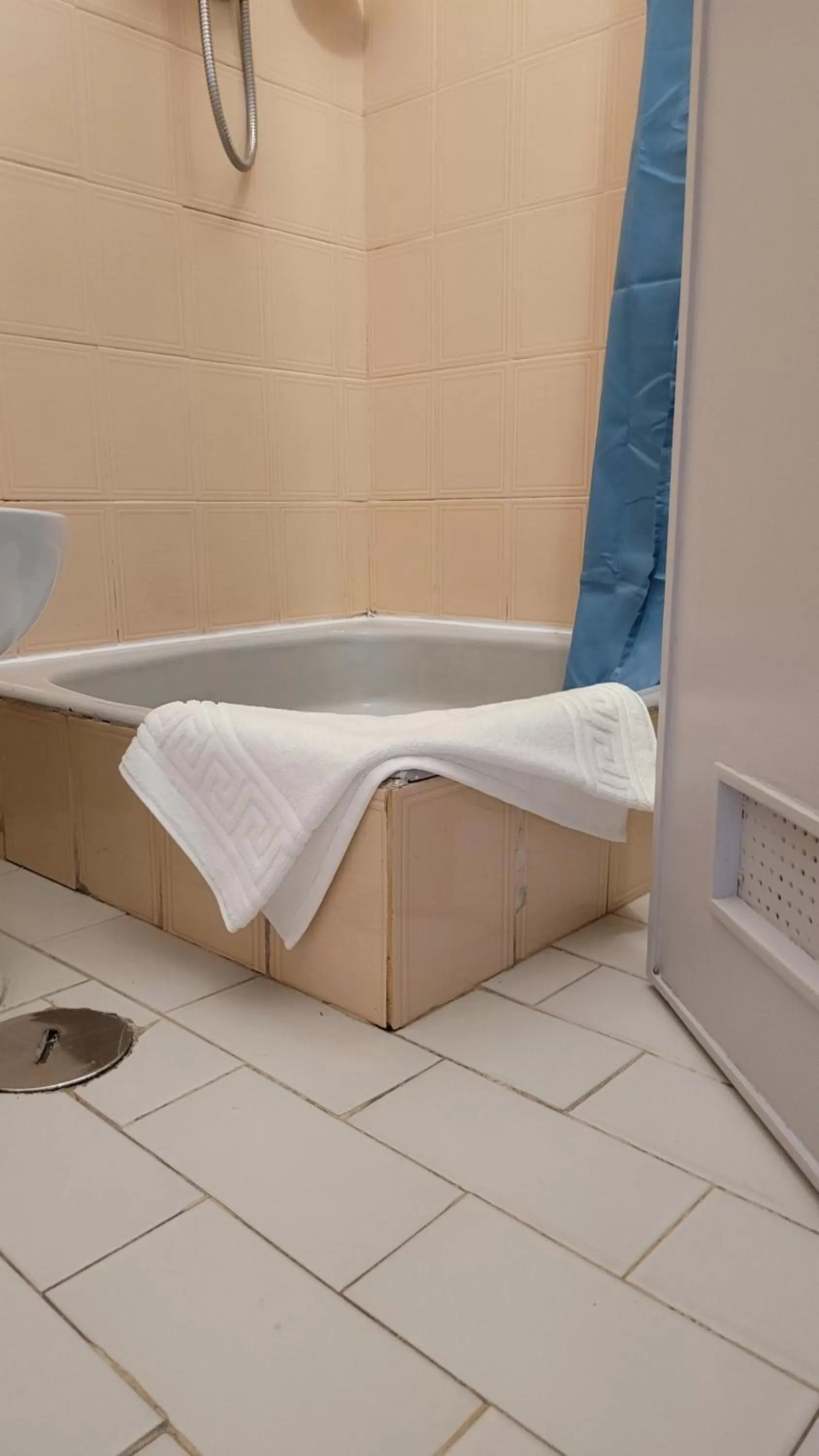 Bathroom in Residencia Paris