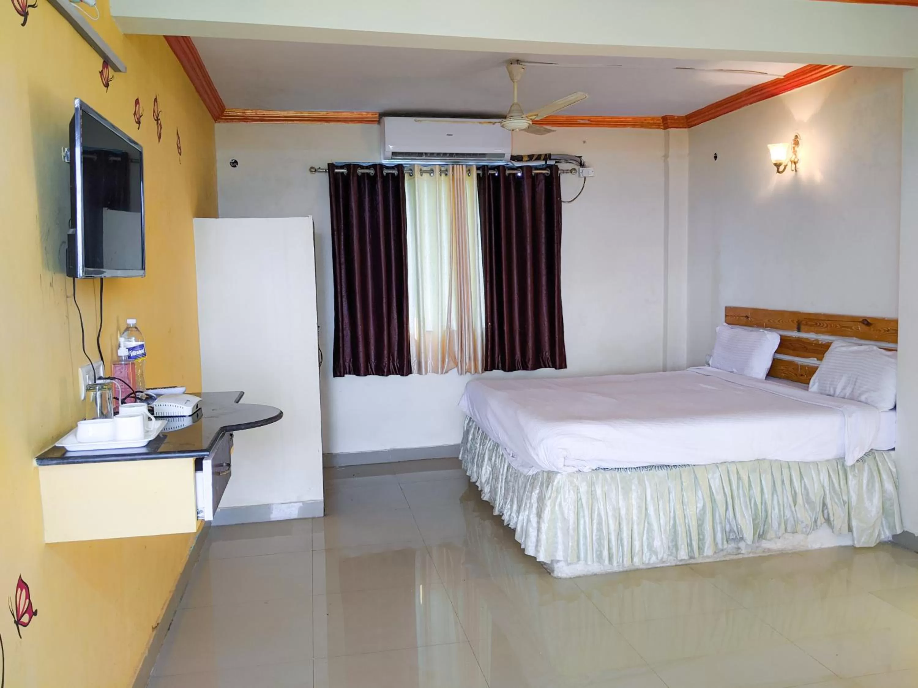 Bedroom in Vedi Farm A Mountain Resort