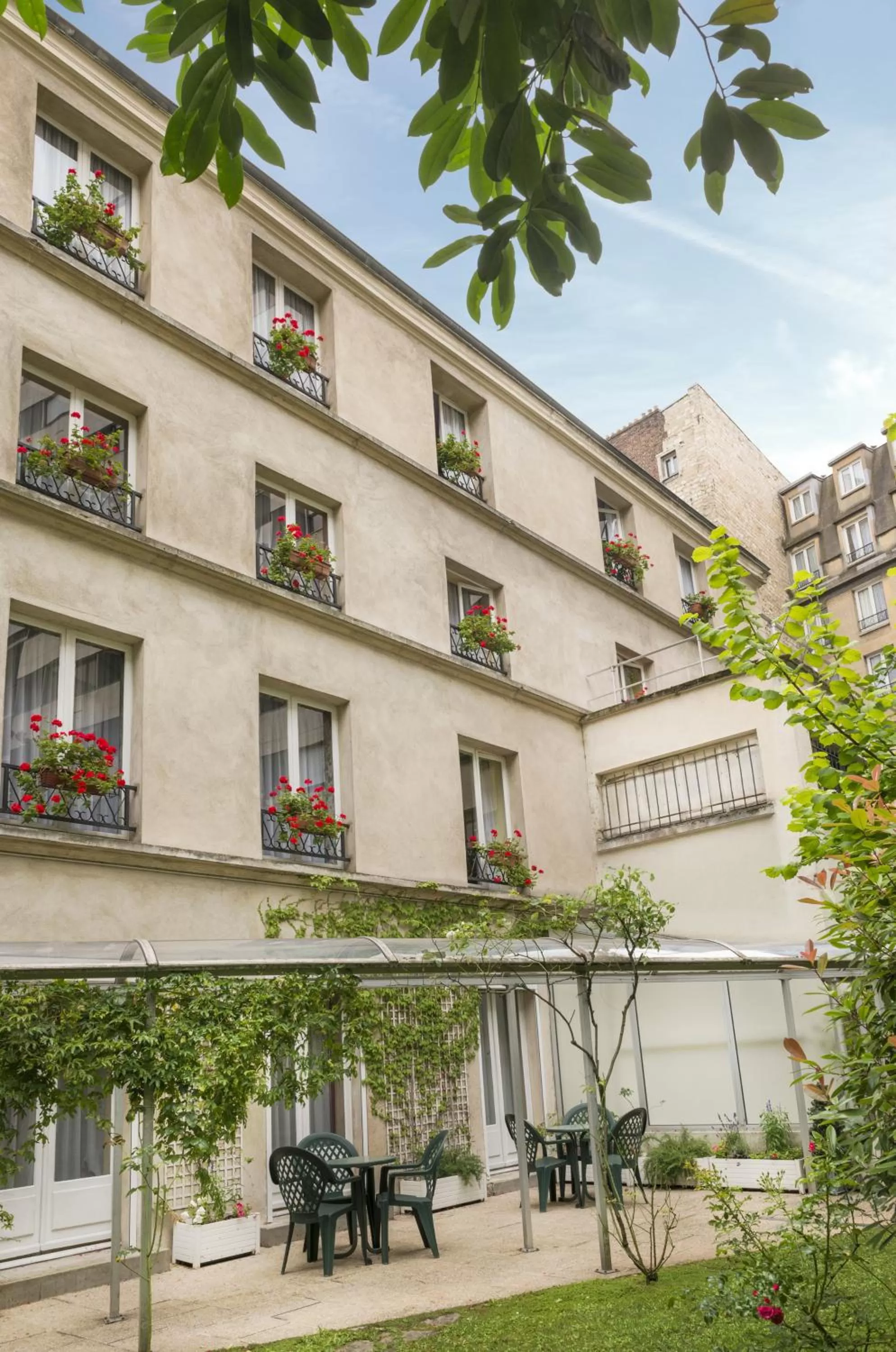 Garden in Abaca Messidor by Happyculture