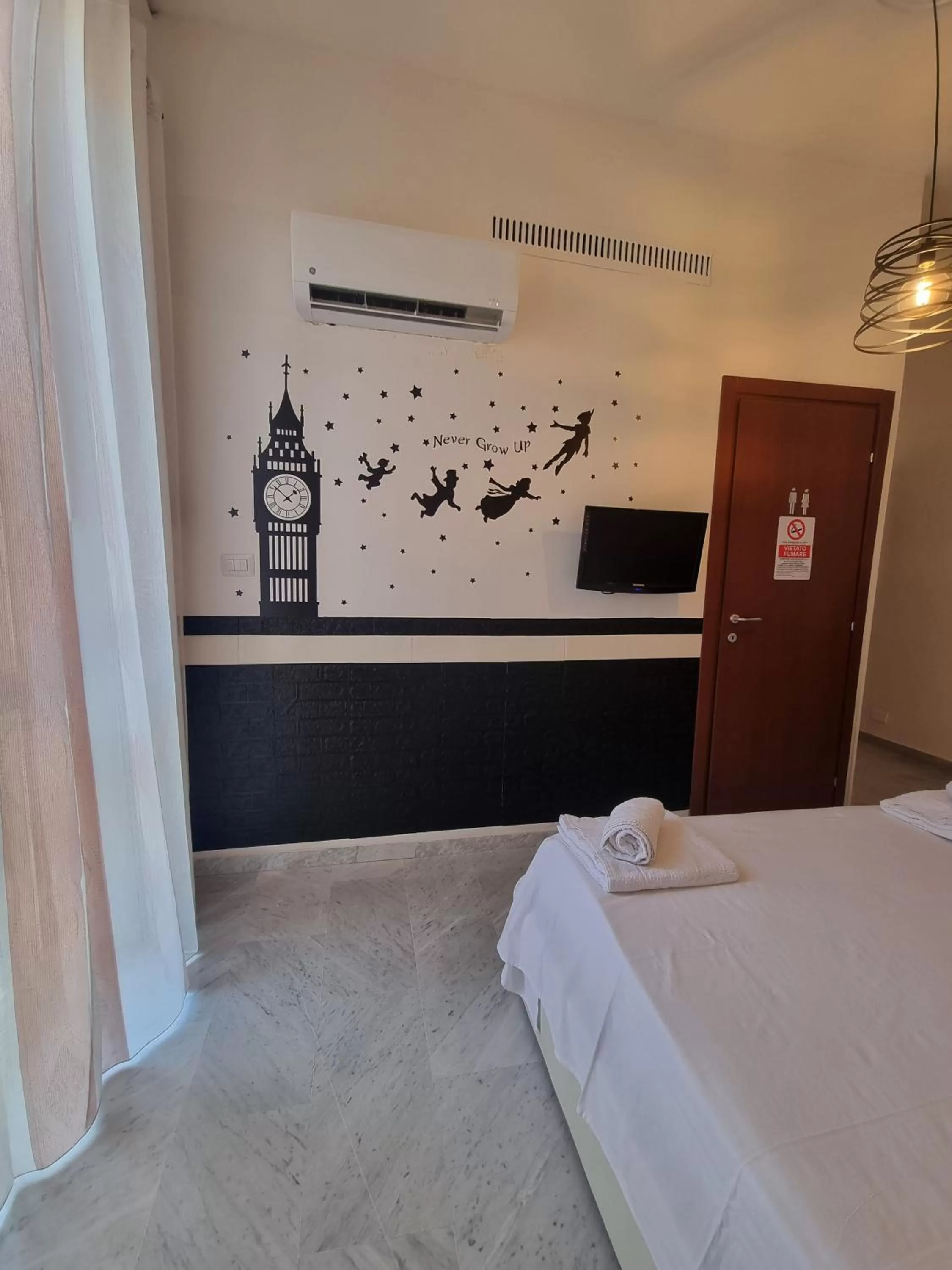 Bedroom, Bed in B&B CENTRALE