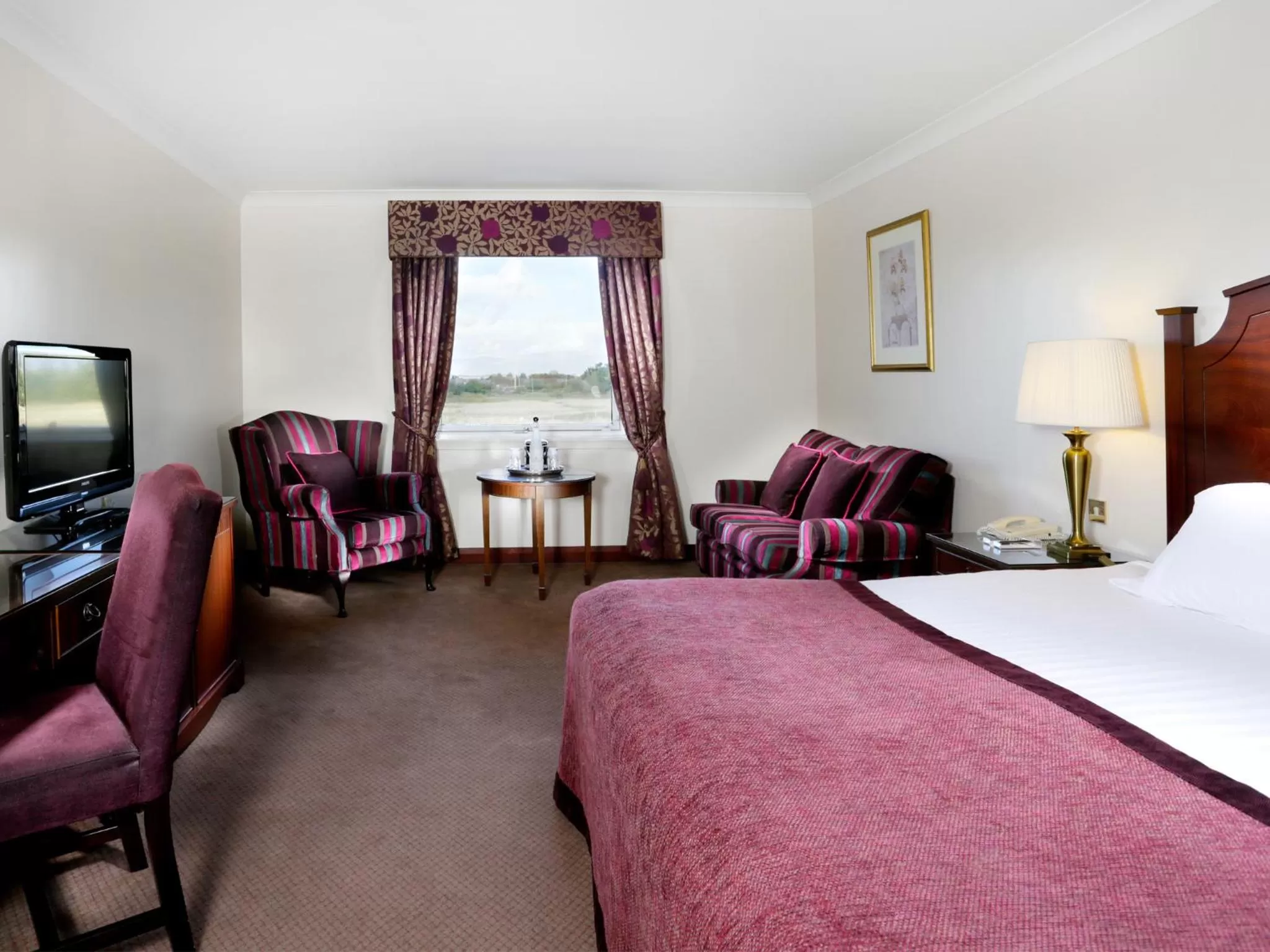 Bedroom, Bed in Macdonald Inchyra Hotel & Spa