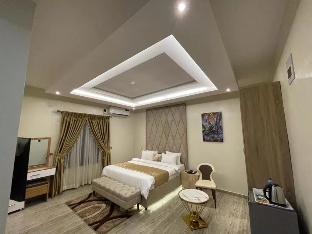 Queen Suite in God's Touch Apartments Signature