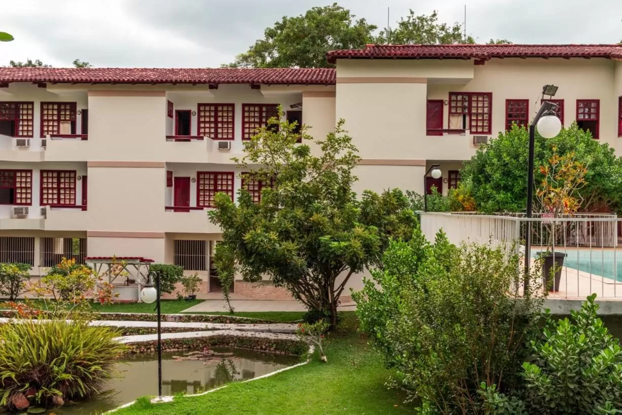 Property Building in Hotel 3 Pontões