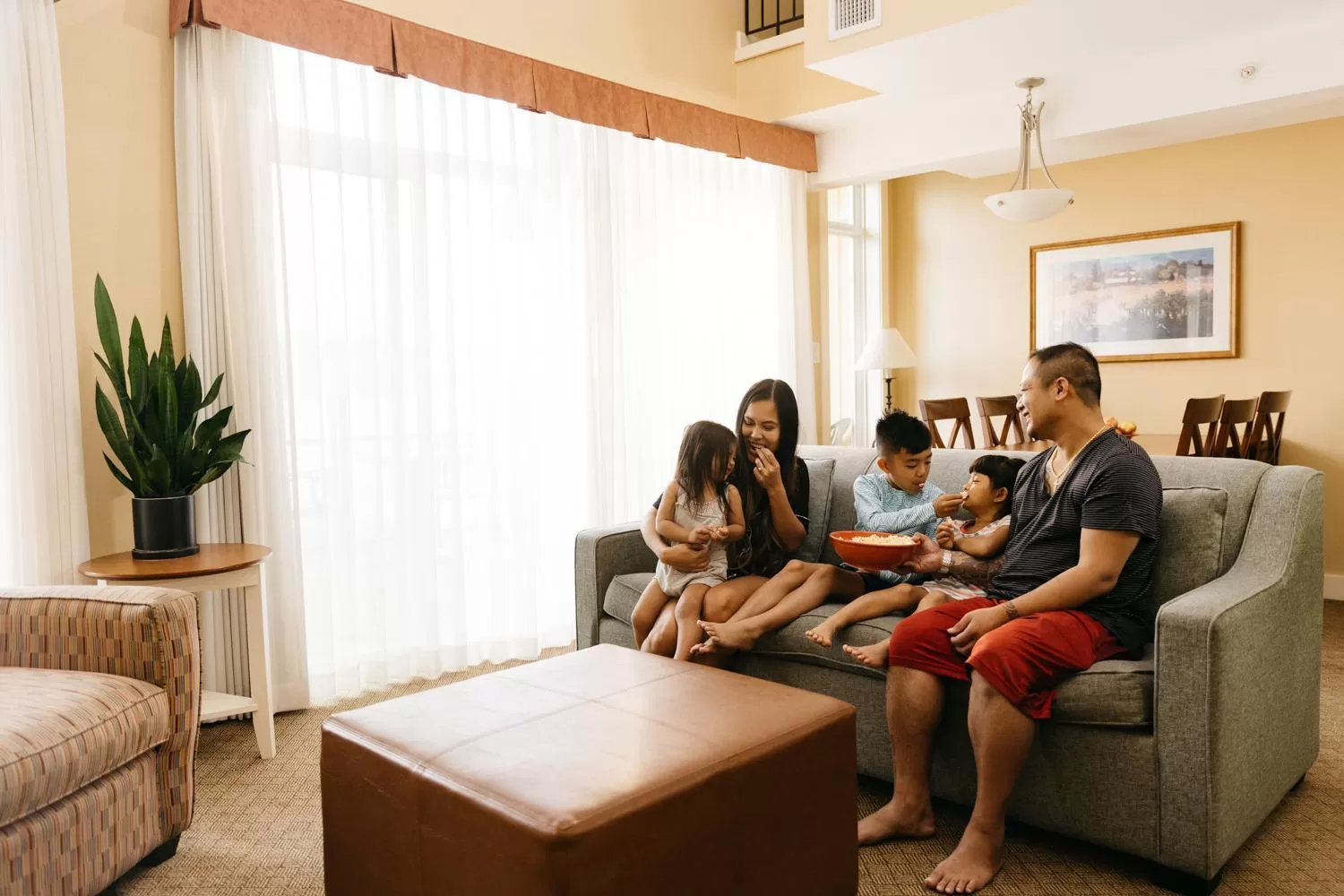 Living room in Summerland Waterfront Resort & Spa