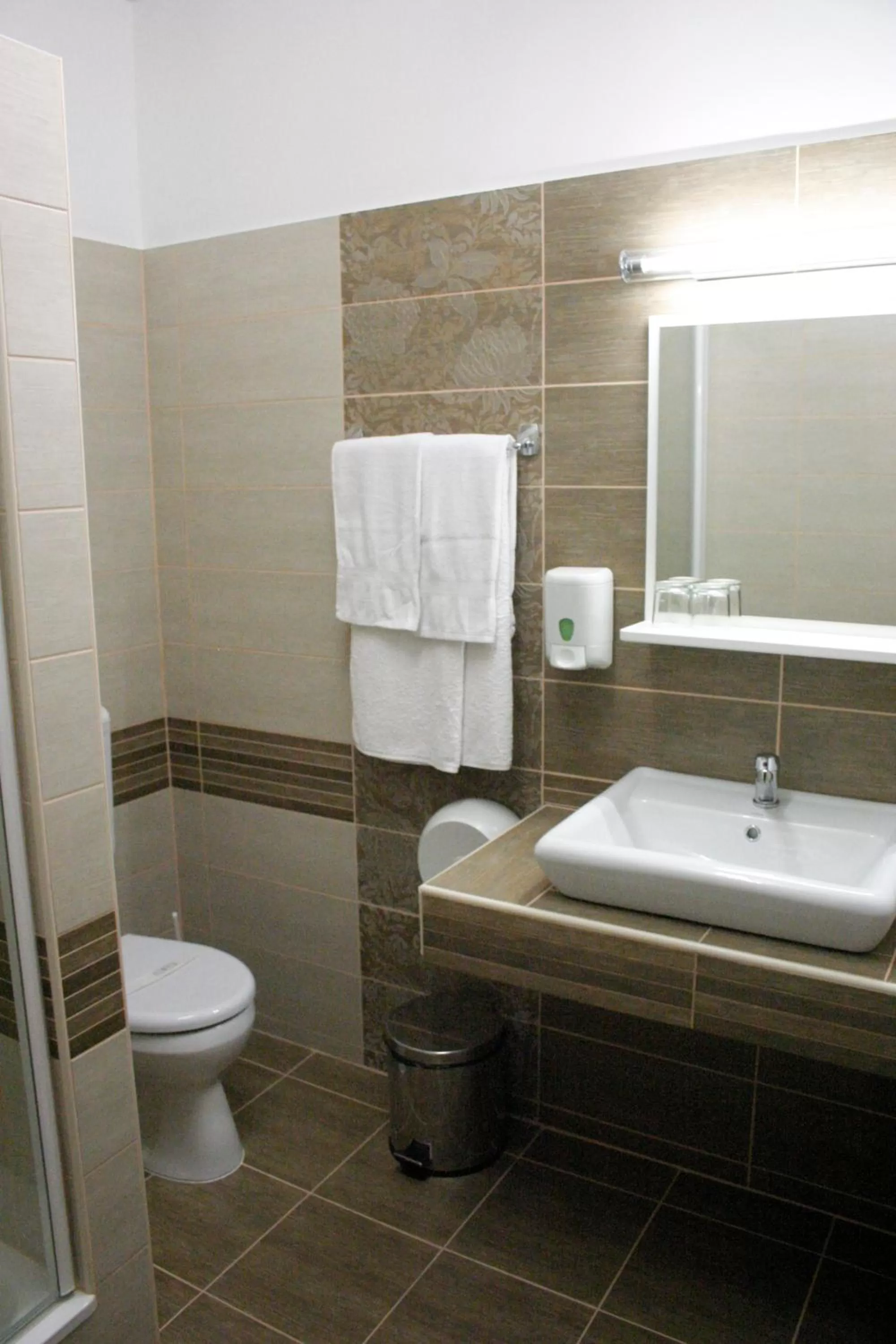 Bathroom in Hotel Sheriff