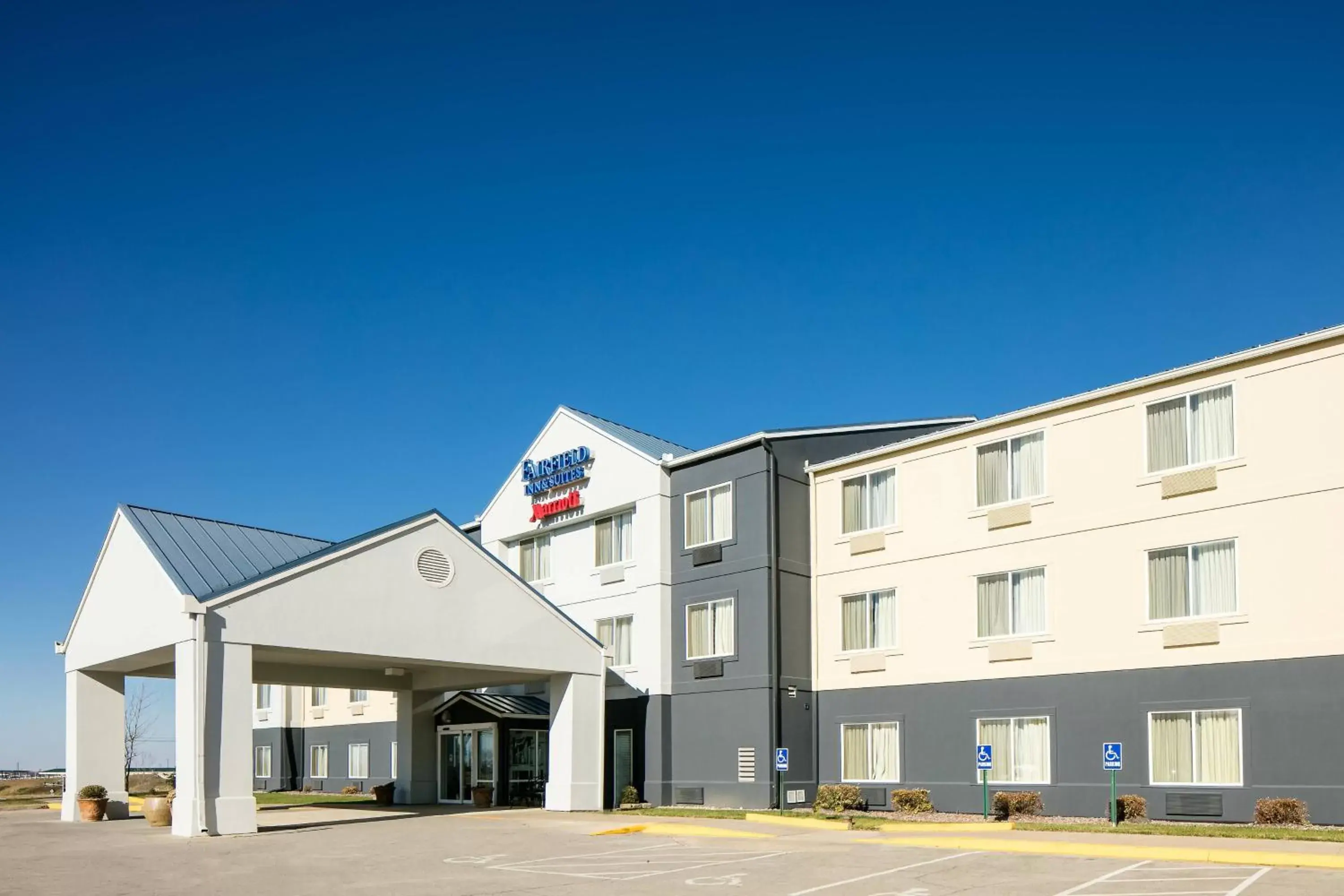 Fairfield Inn & Suites Kansas City Airport Fairfield Inn & Suites Kansas City Airport