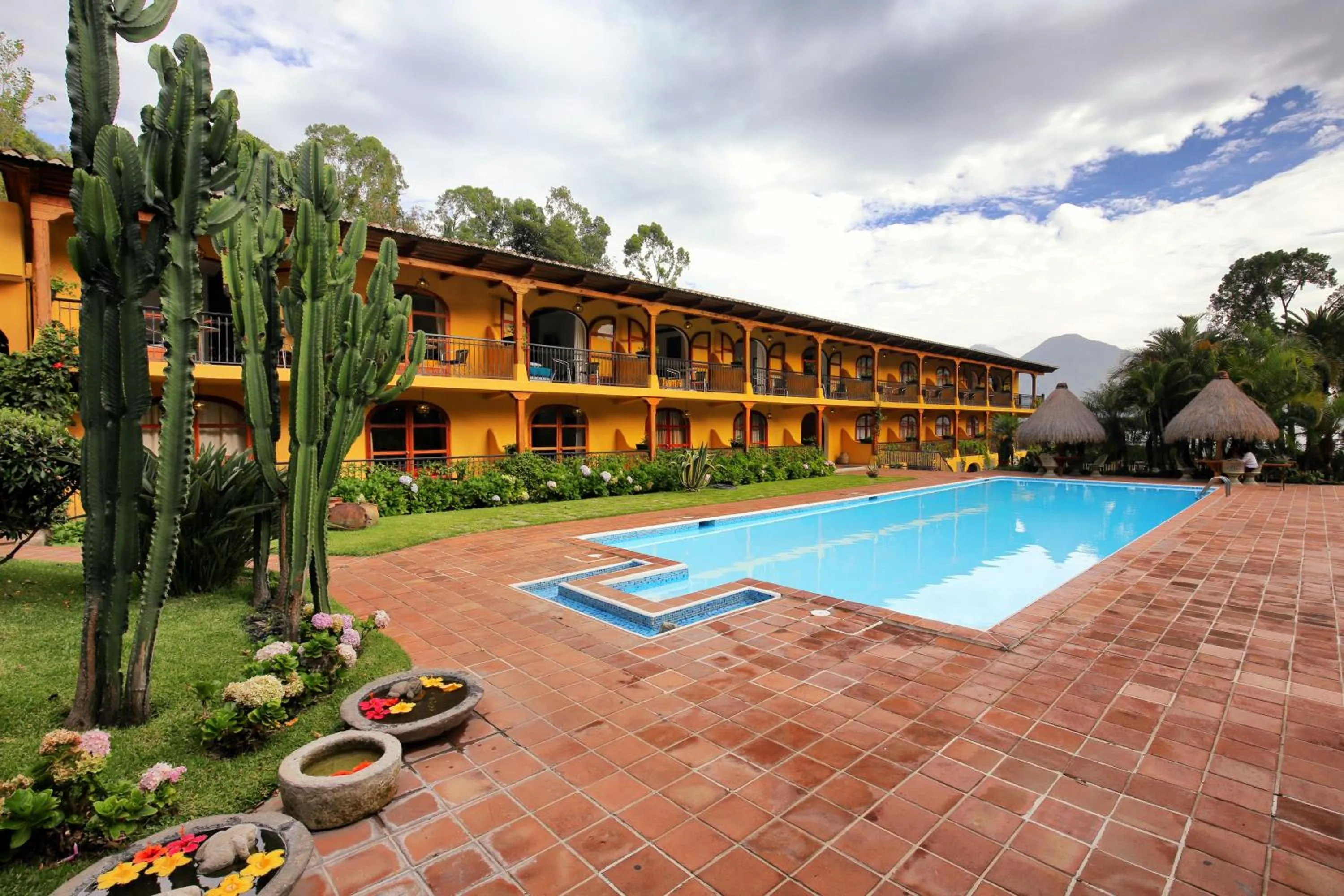 Property building in Villa Santa Catarina