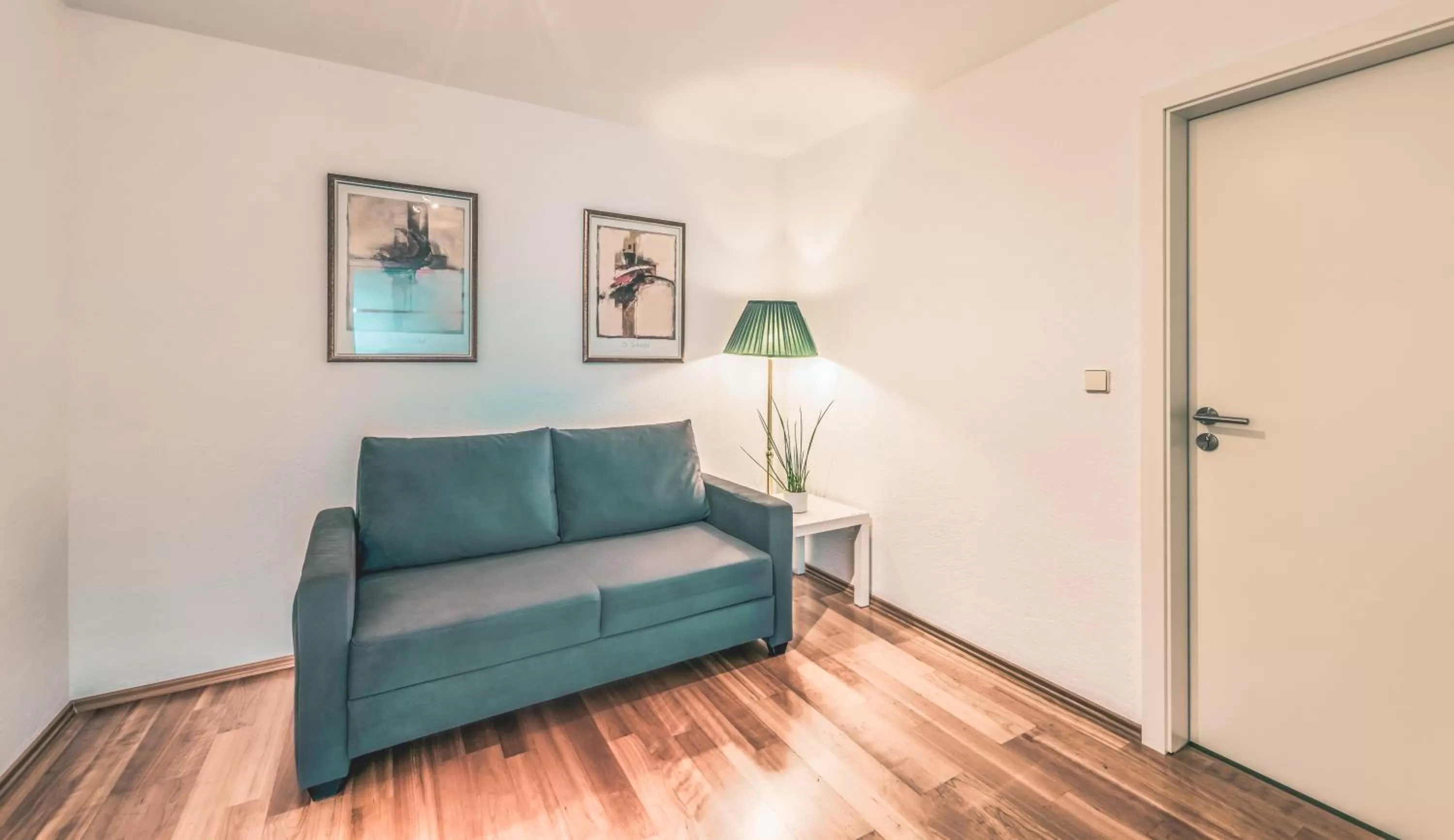 Staff, Seating Area in Wohlfühlhotel Landmann