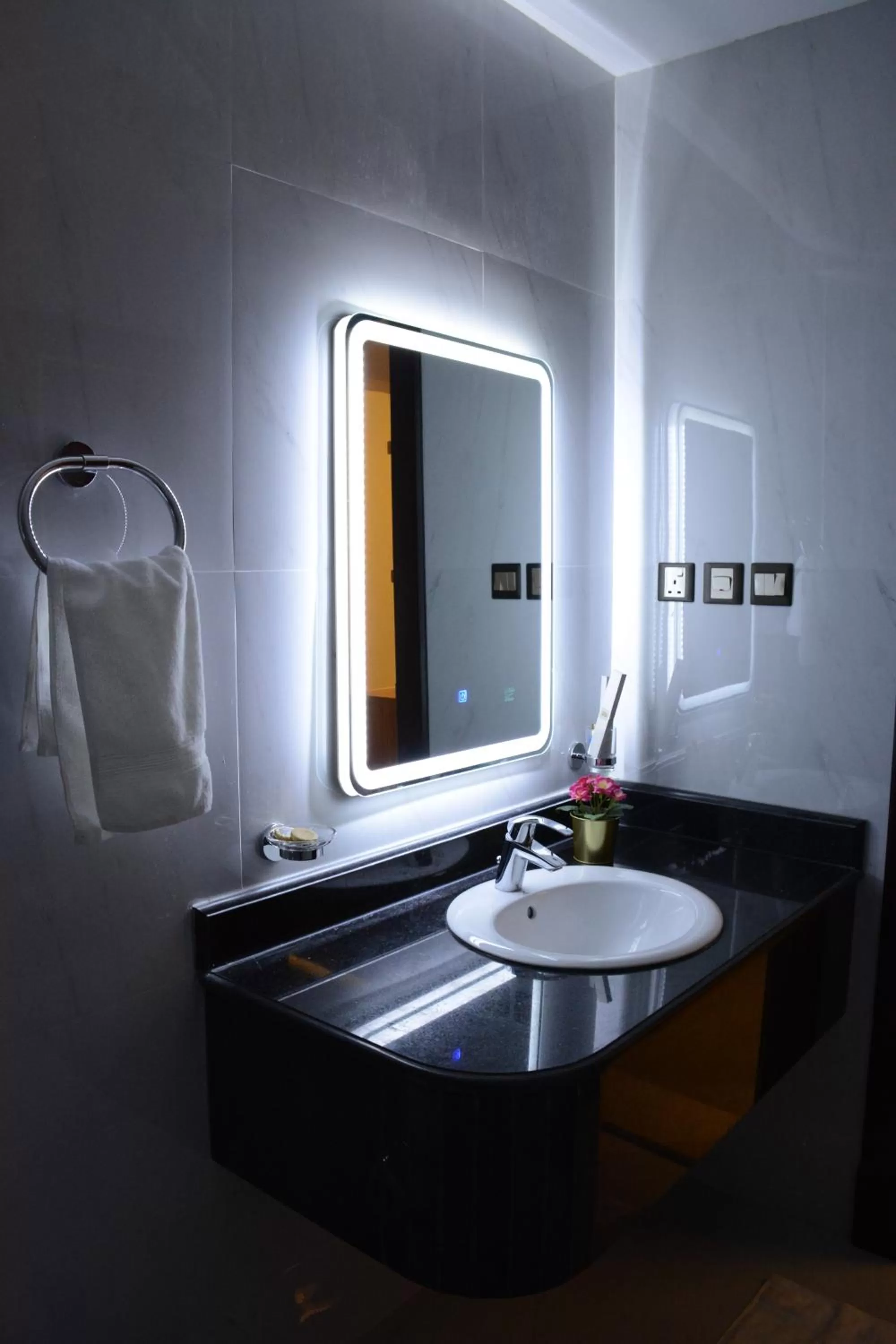 Bathroom in E1 Hotel