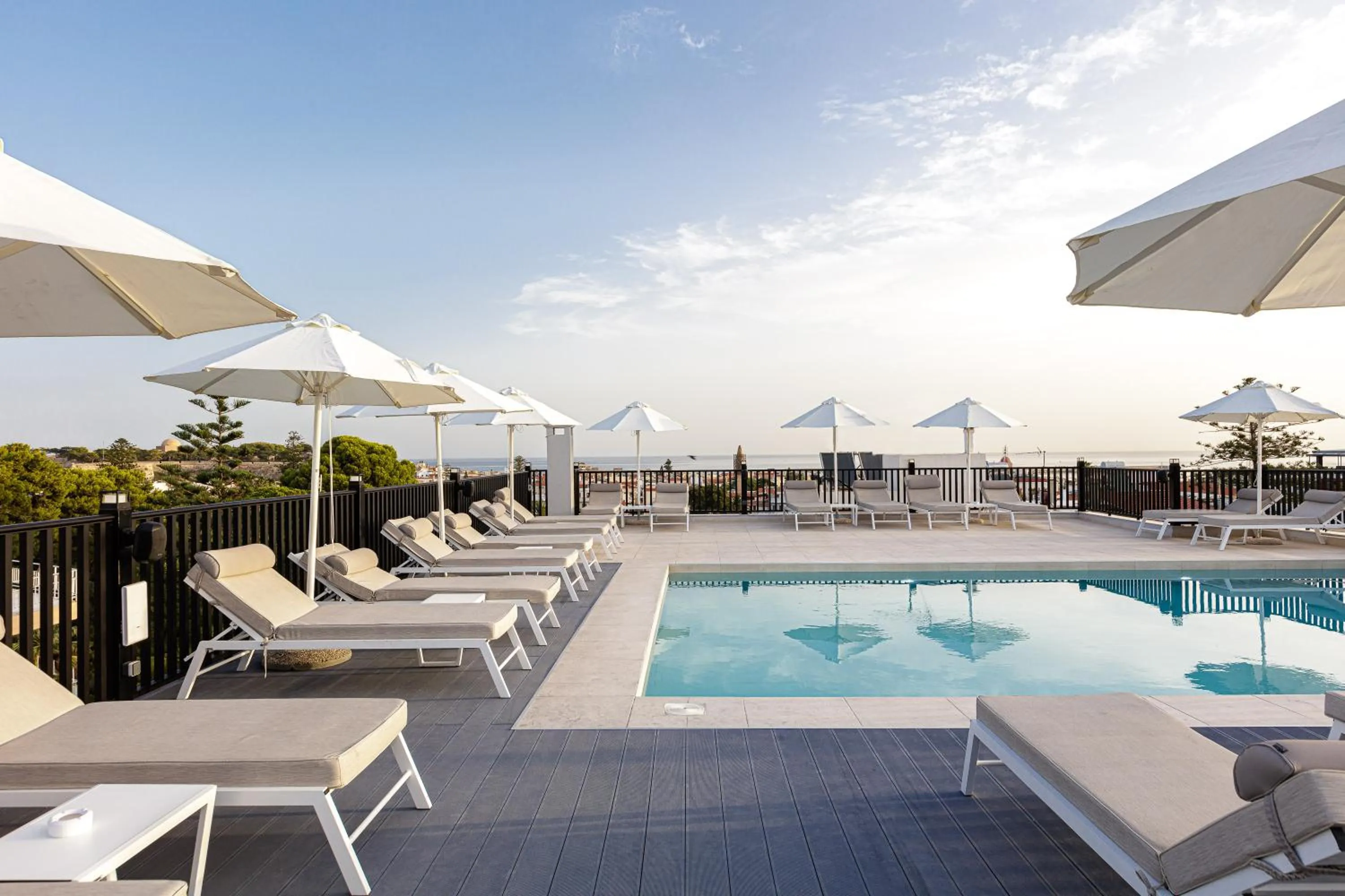 Swimming pool in Jo An Palace