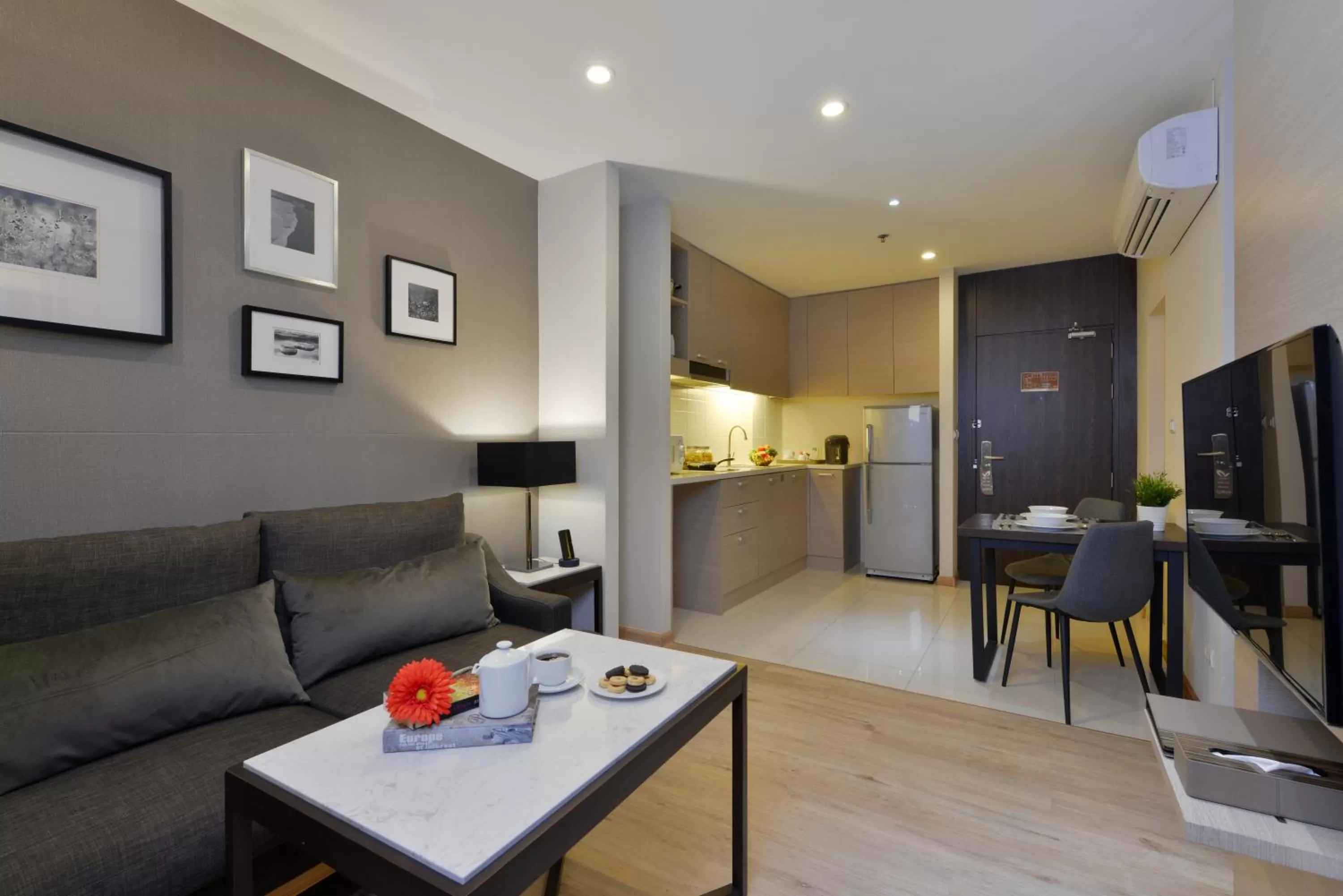 Altera Hotel and Residence by At Mind