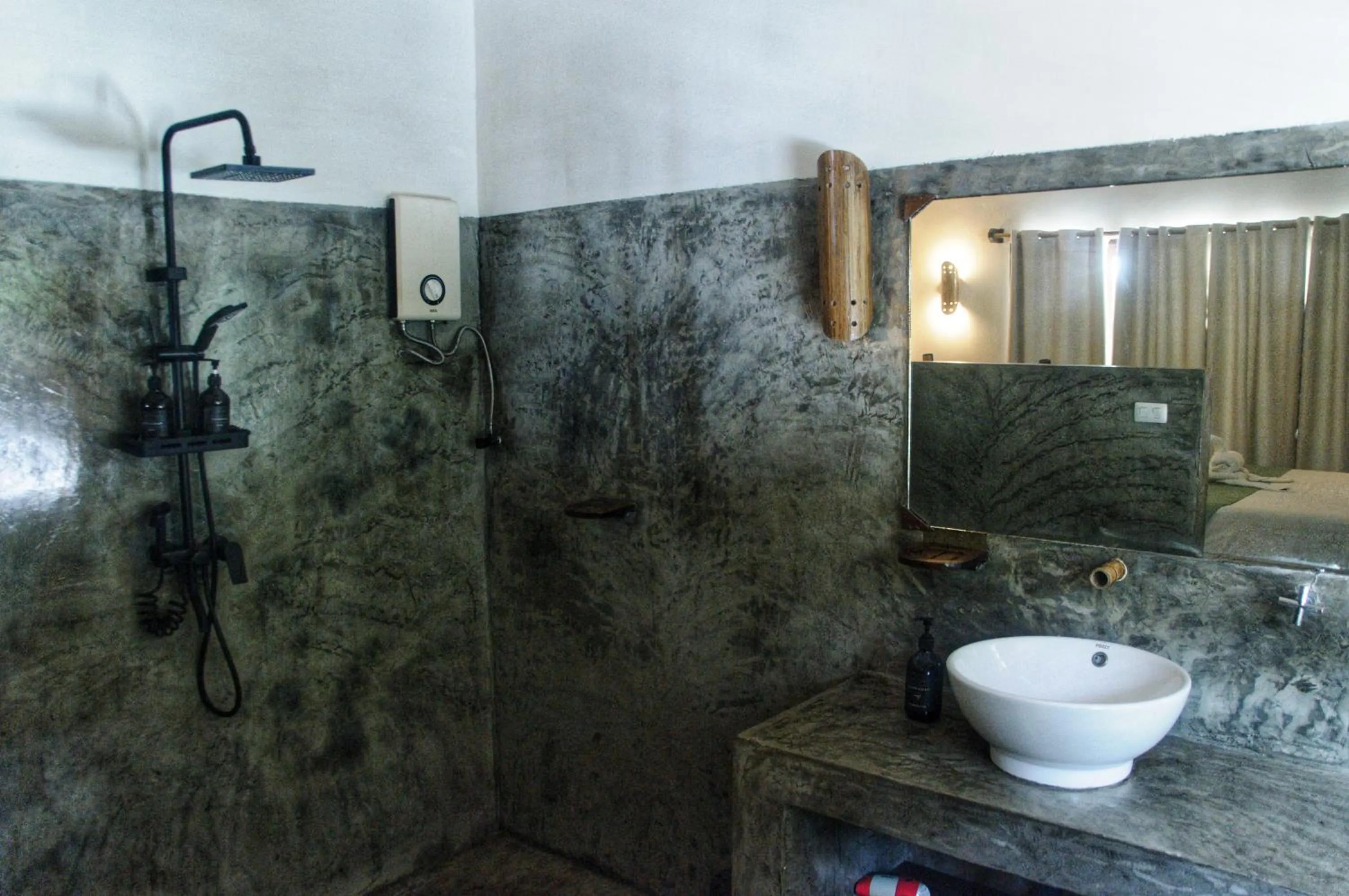 Shower in Happiness Boutique Resort El Nido