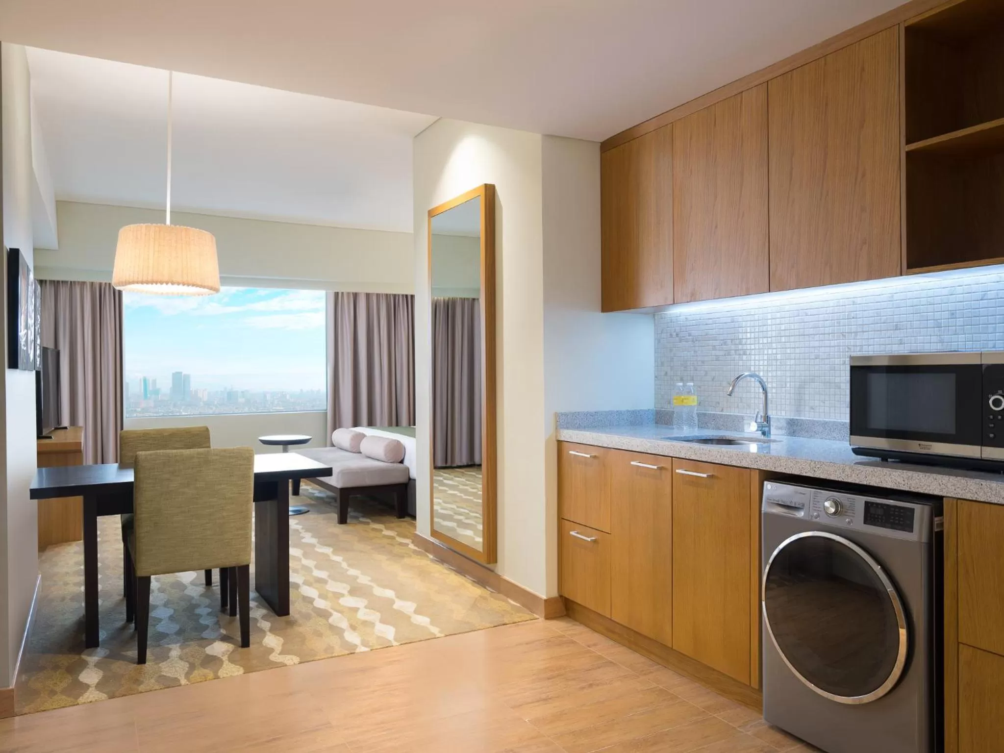 Kitchen or kitchenette in Holiday Inn & Suites Jakarta Gajah Mada by IHG