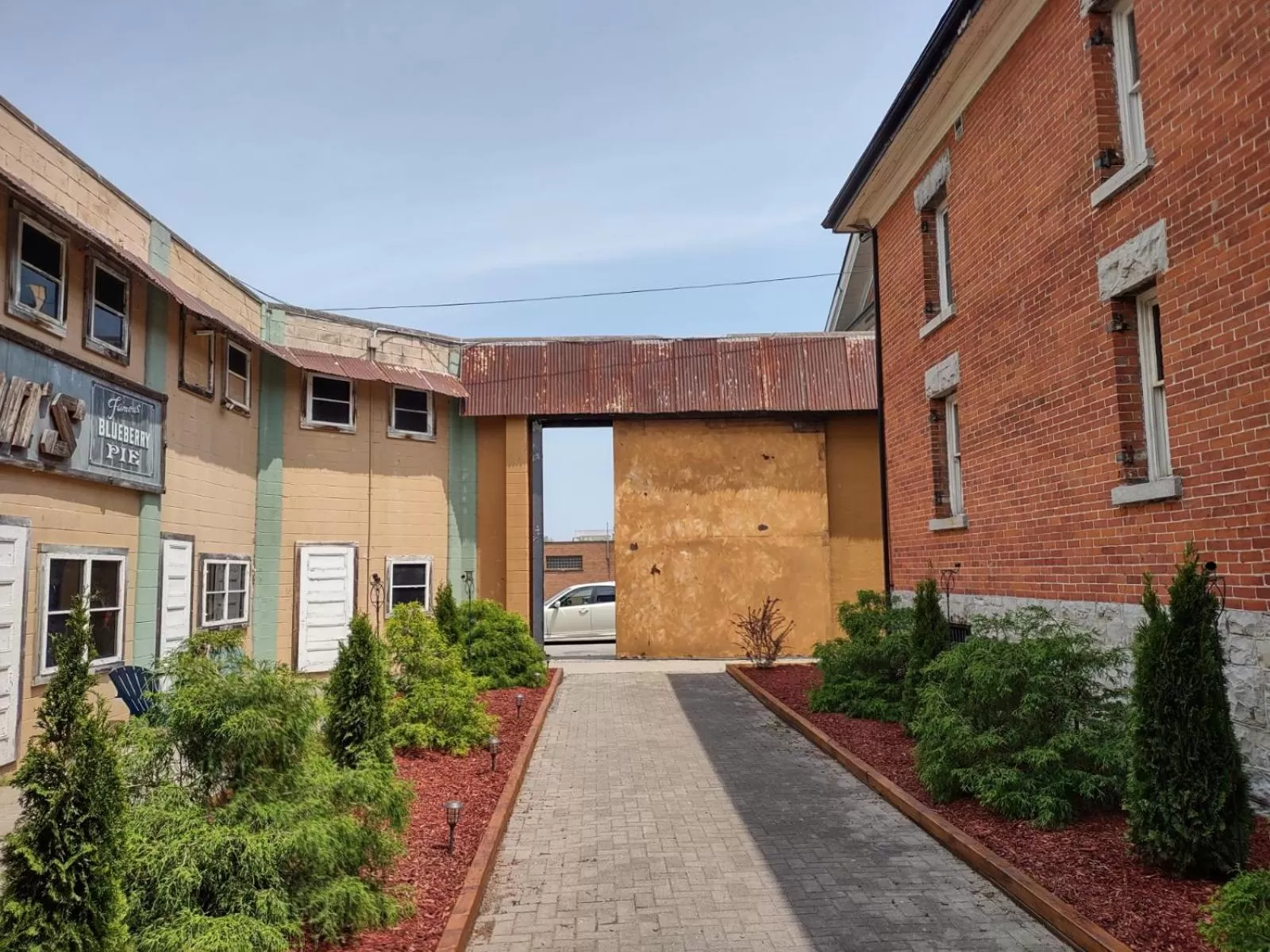 Garden view in The King George Inn