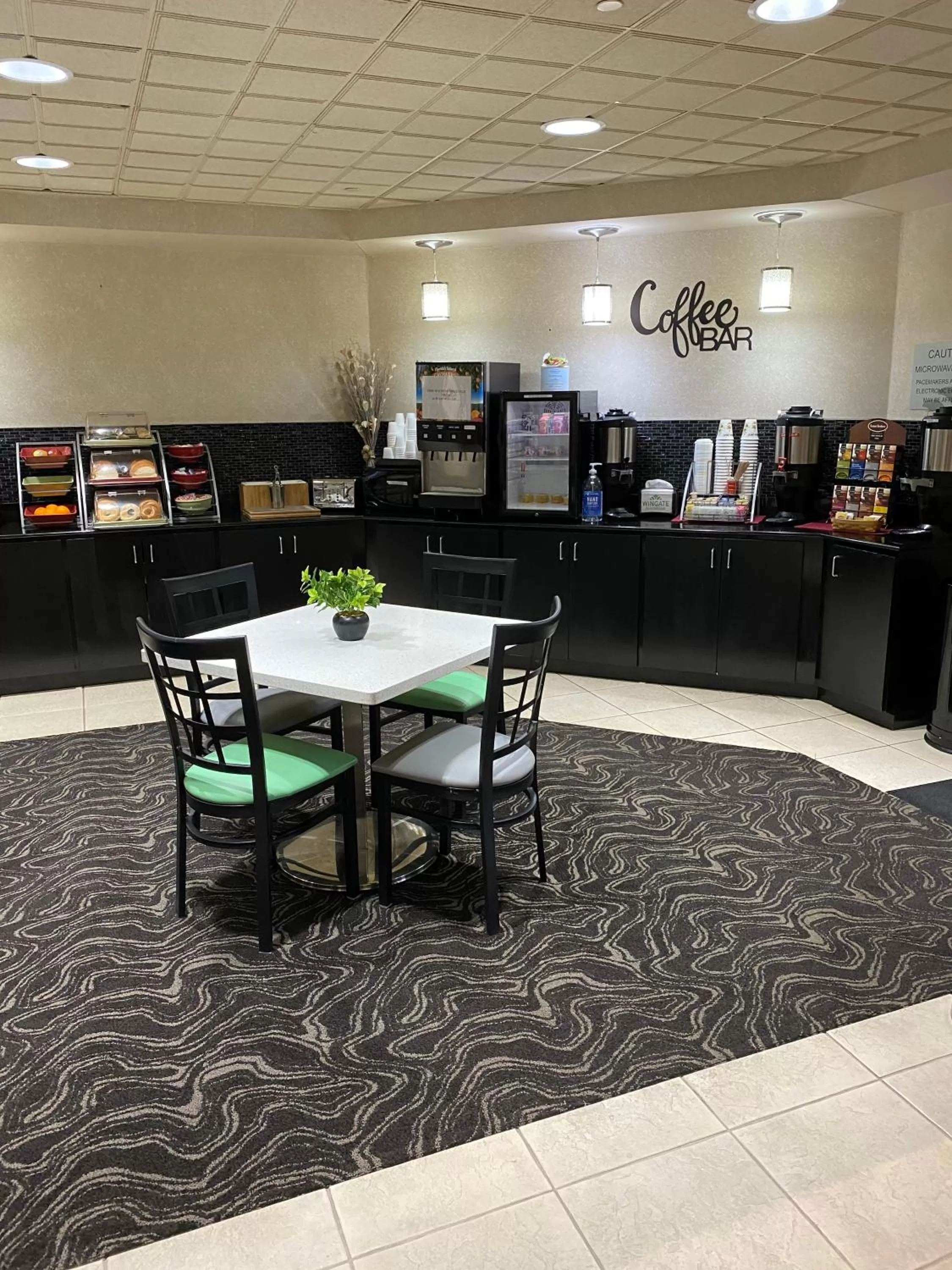 Restaurant/places to eat in Wingate by Wyndham Little Rock