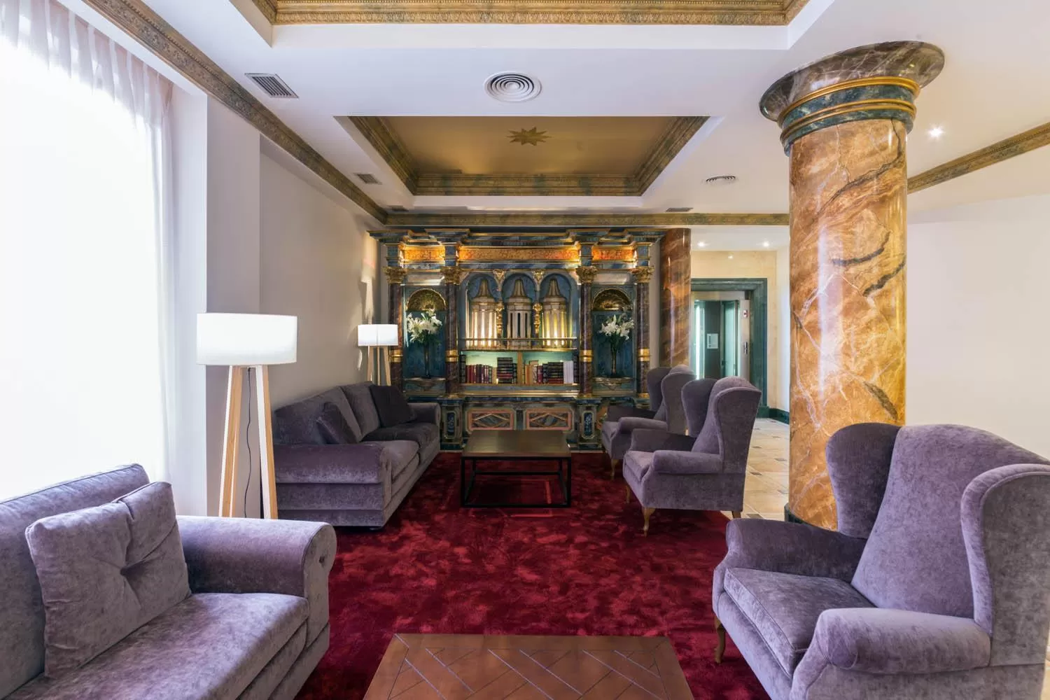 Lobby or reception in Hotel Exe Reina Isabel