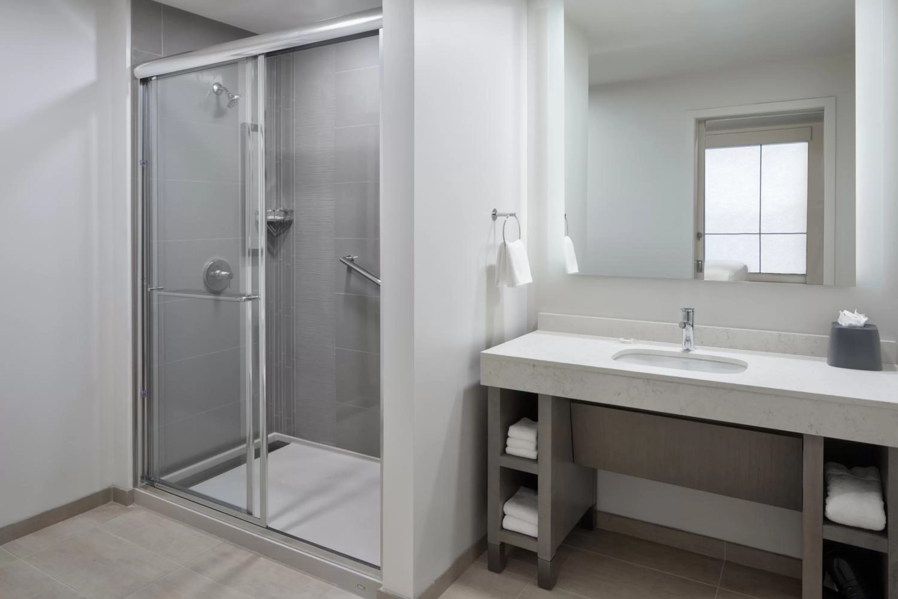 Bathroom in Hyatt House Denver Aurora Anschutz Medical Campus