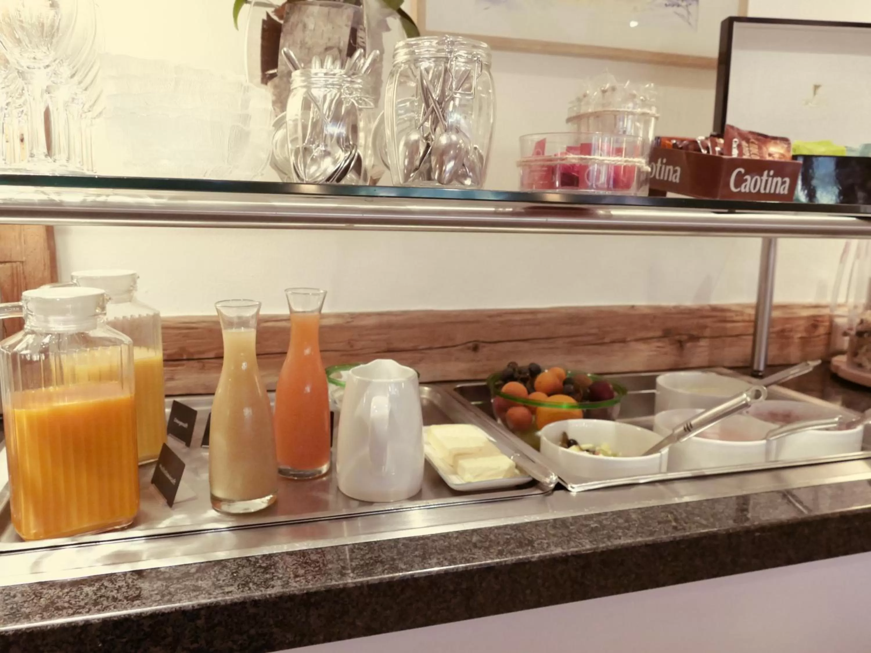 Buffet breakfast in Hotel Kernen