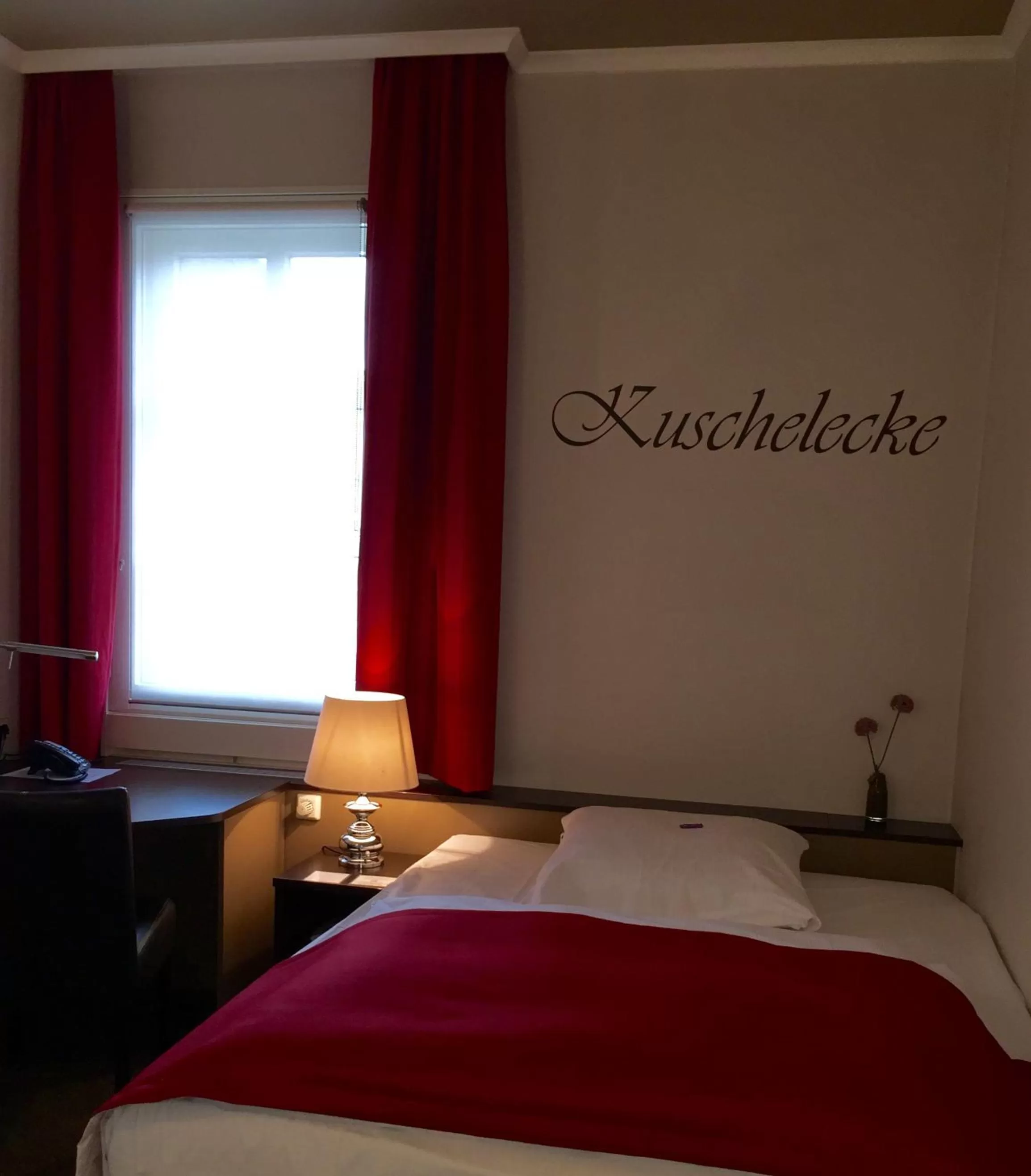 Bed in Hotel Lippischer Hof