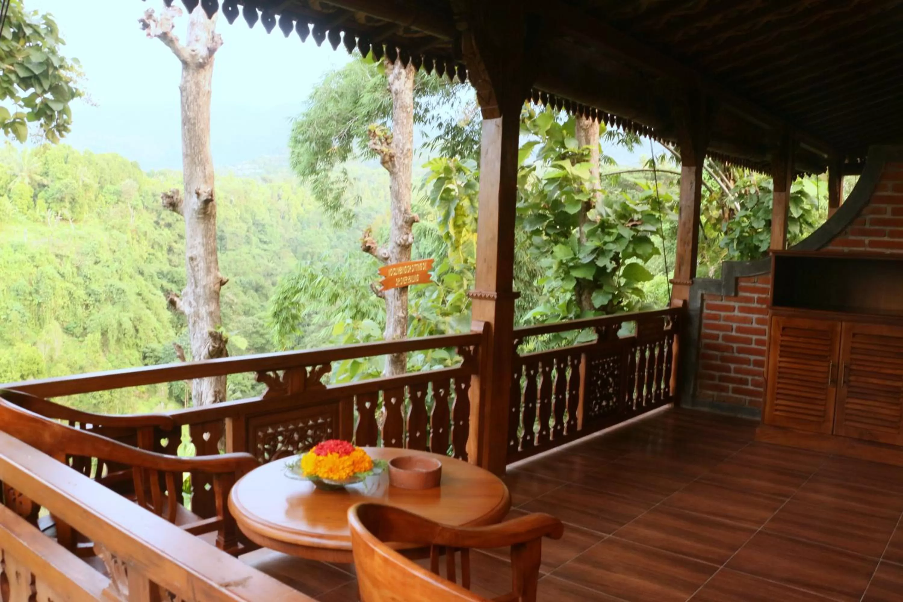 Balcony/Terrace in Shanti Natural Panorama View Hotel