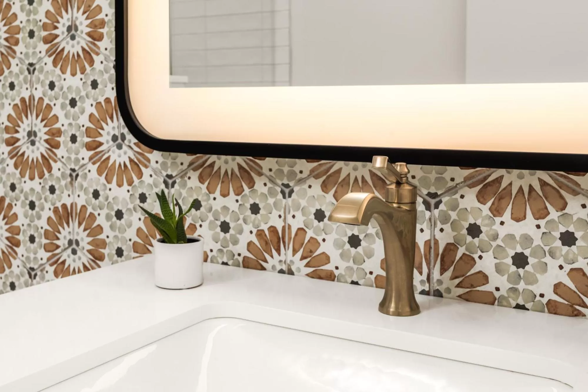 Lily Hall-A Boutique Hotel