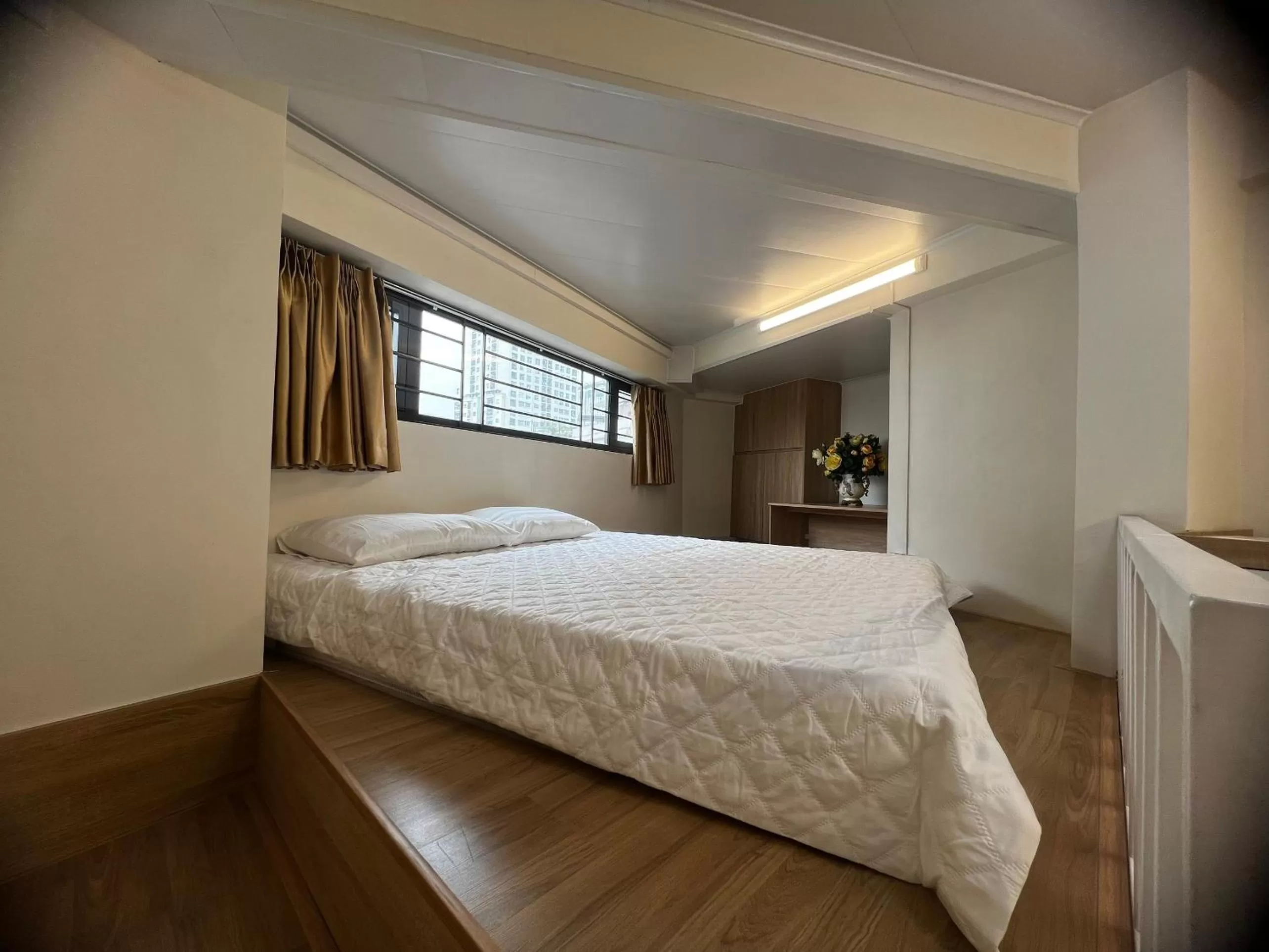 Photo of the whole room, Bed in Era Apartment Nguyen Trai