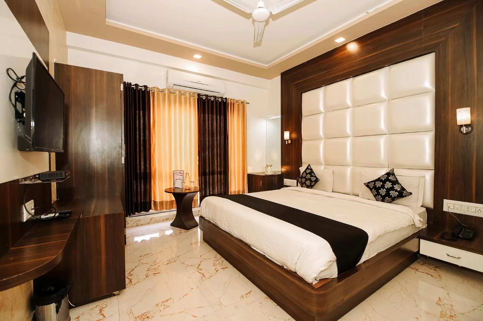 Bedroom, Bed in FabHotel Prime The Royal Galaxy