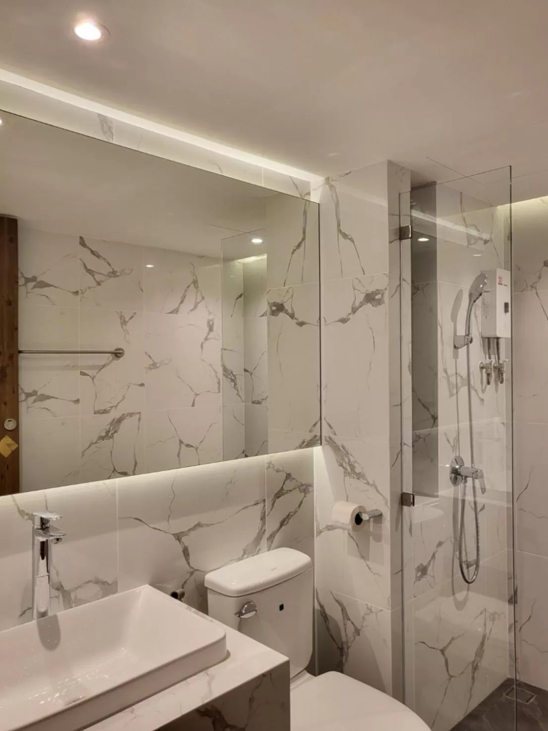 Shower in S3 Siam Bangkok Hotel