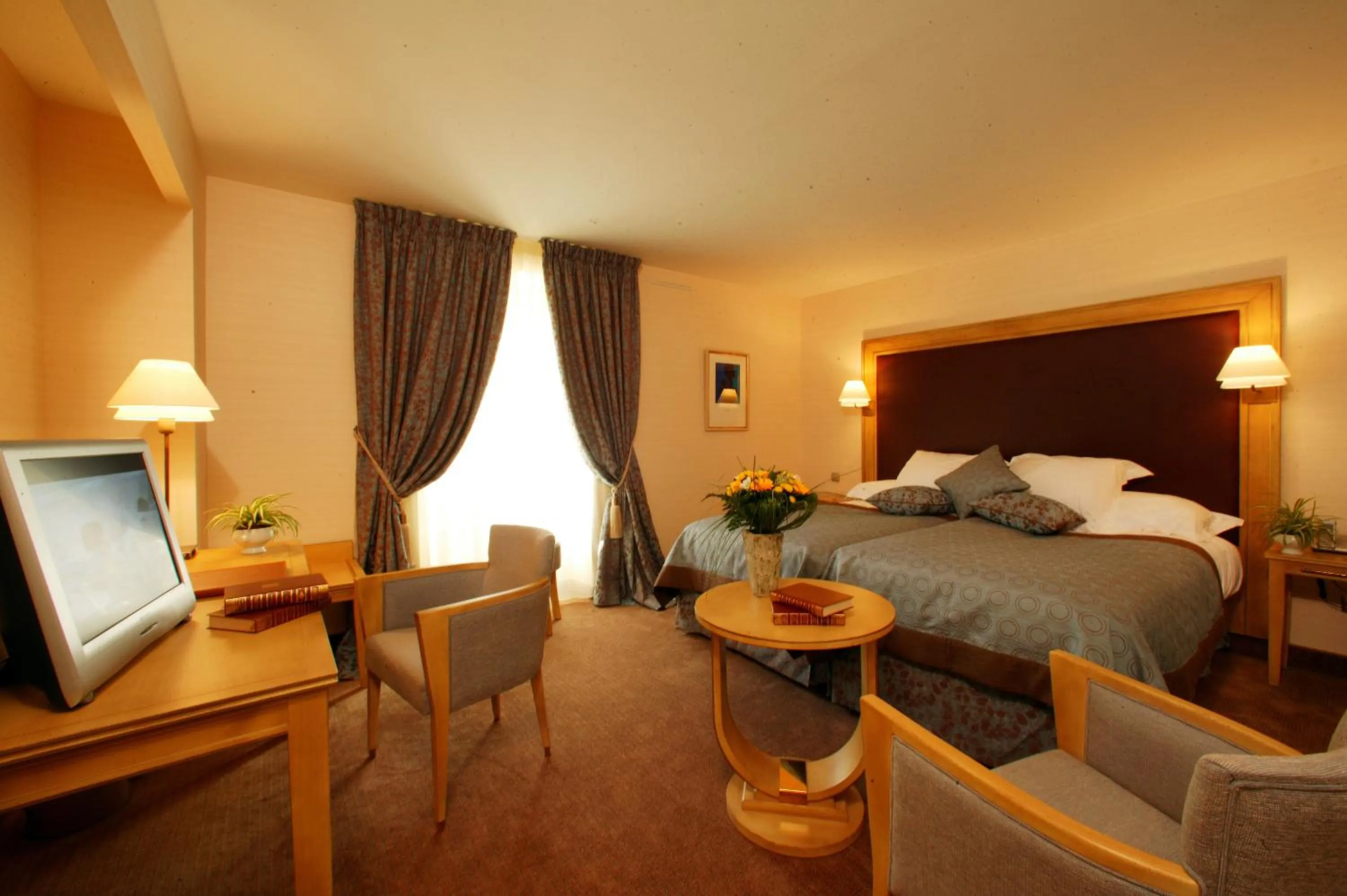 Bedroom, Bed in Clos La Boëtie & Spa