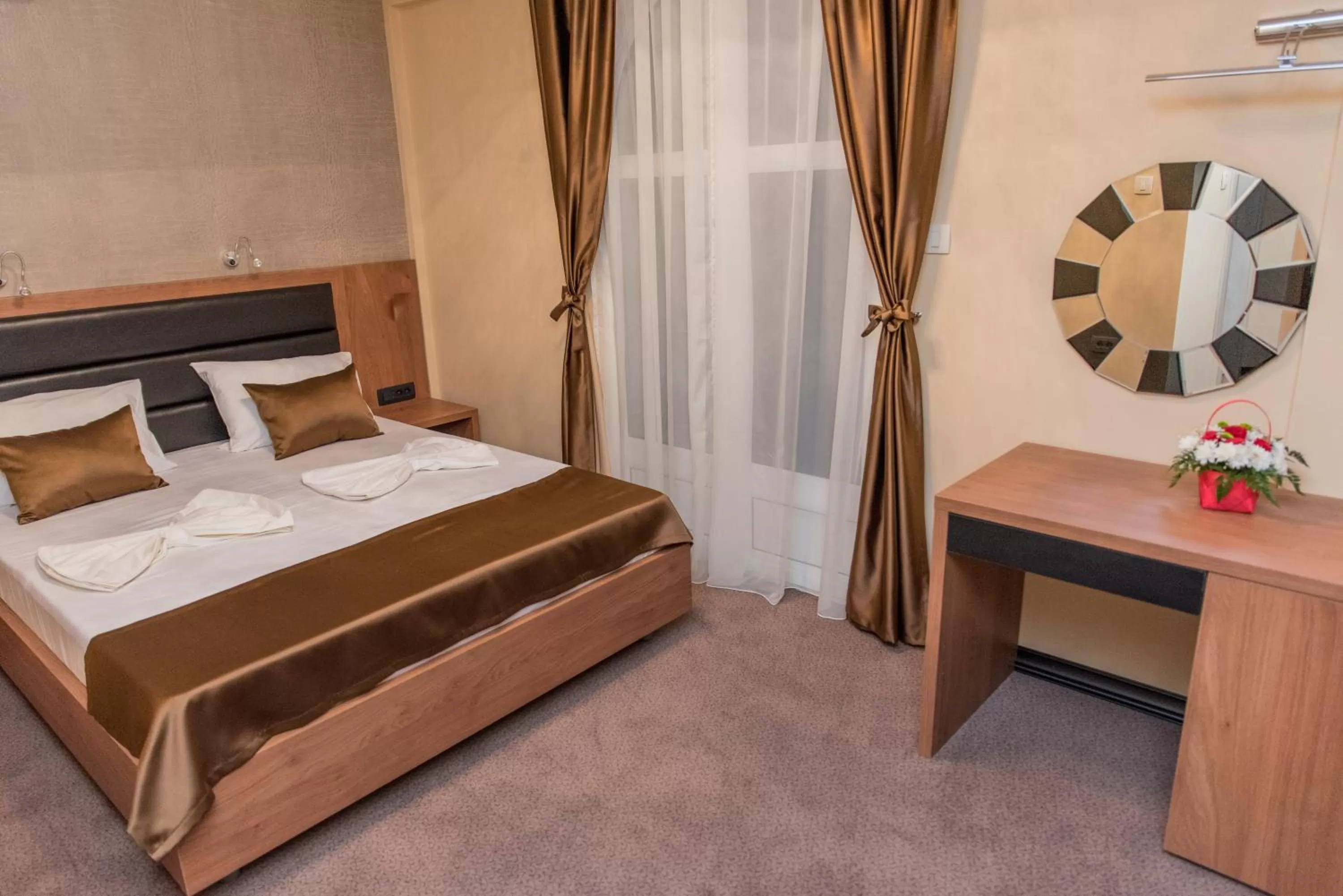 bunk bed, Bed in Hotel Crnogorska Kuća