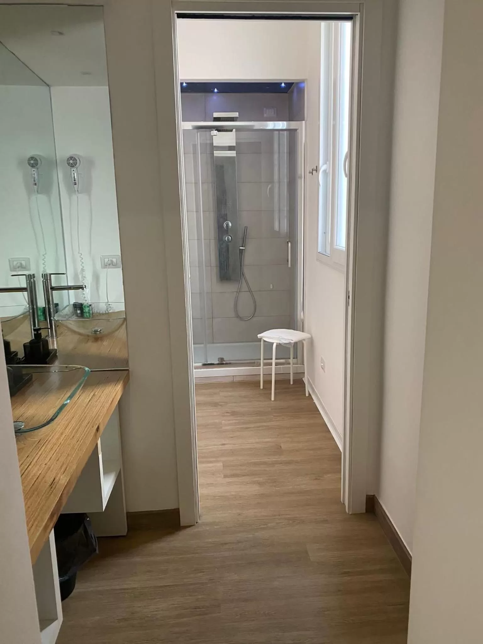 Bathroom in Via Piave 82