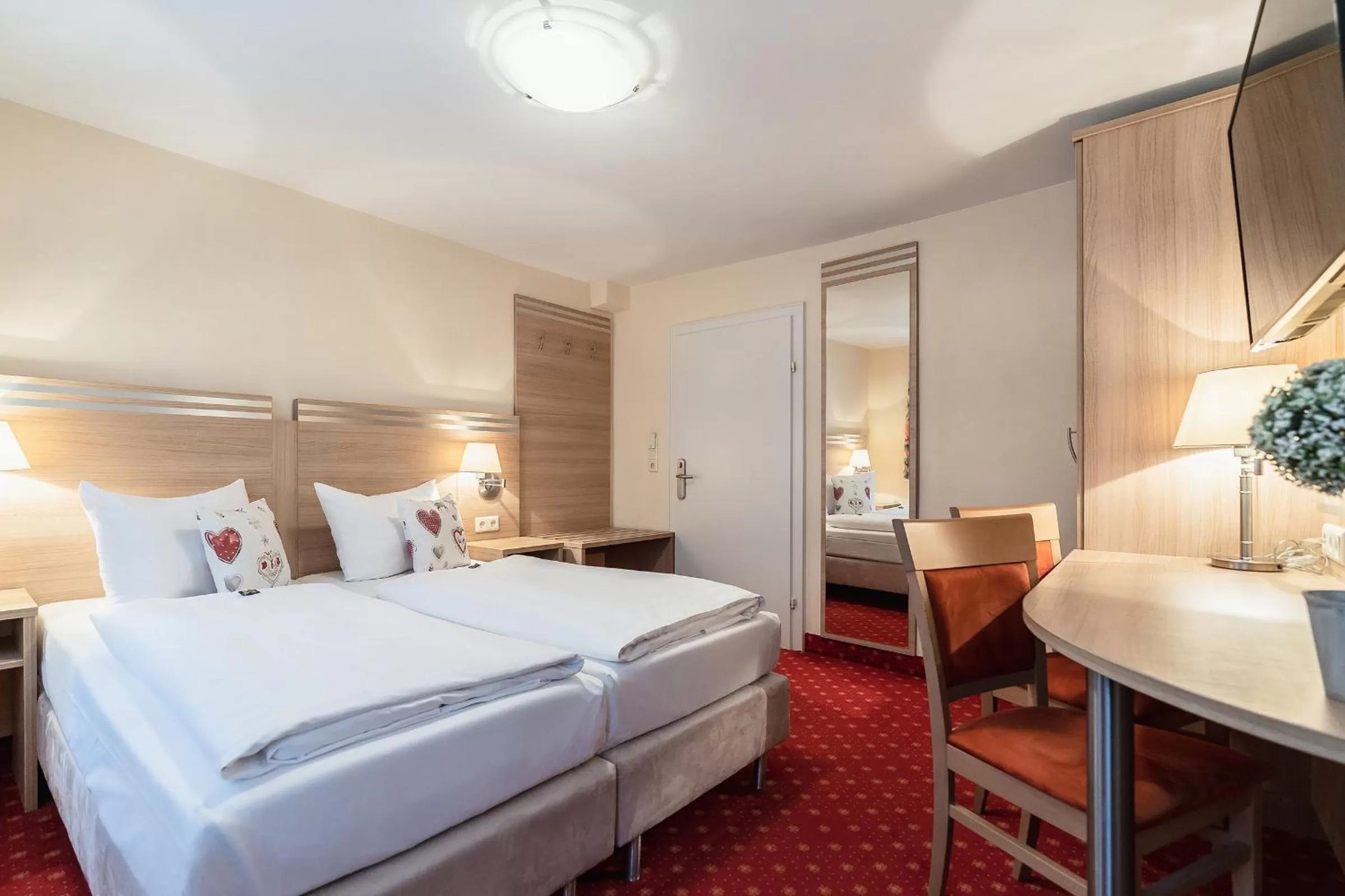 Bed in Hotel Altes Weinhaus